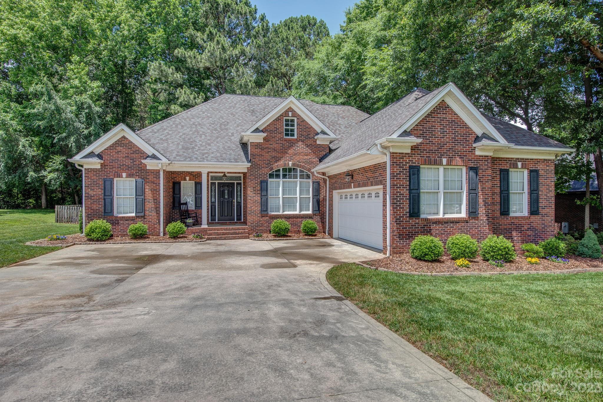 5269 Hickory Knoll Lane