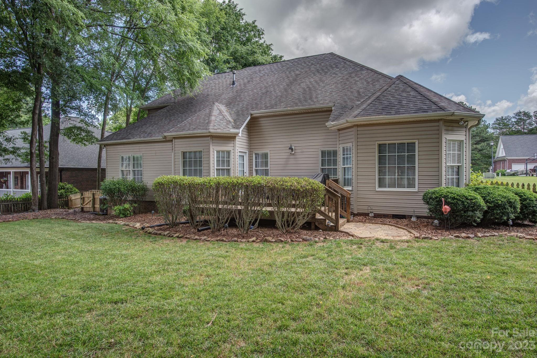 5269 Hickory Knoll Lane