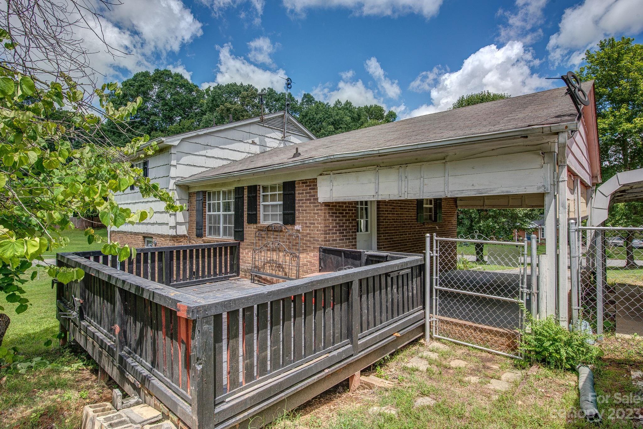 101 Shady Bluff Drive