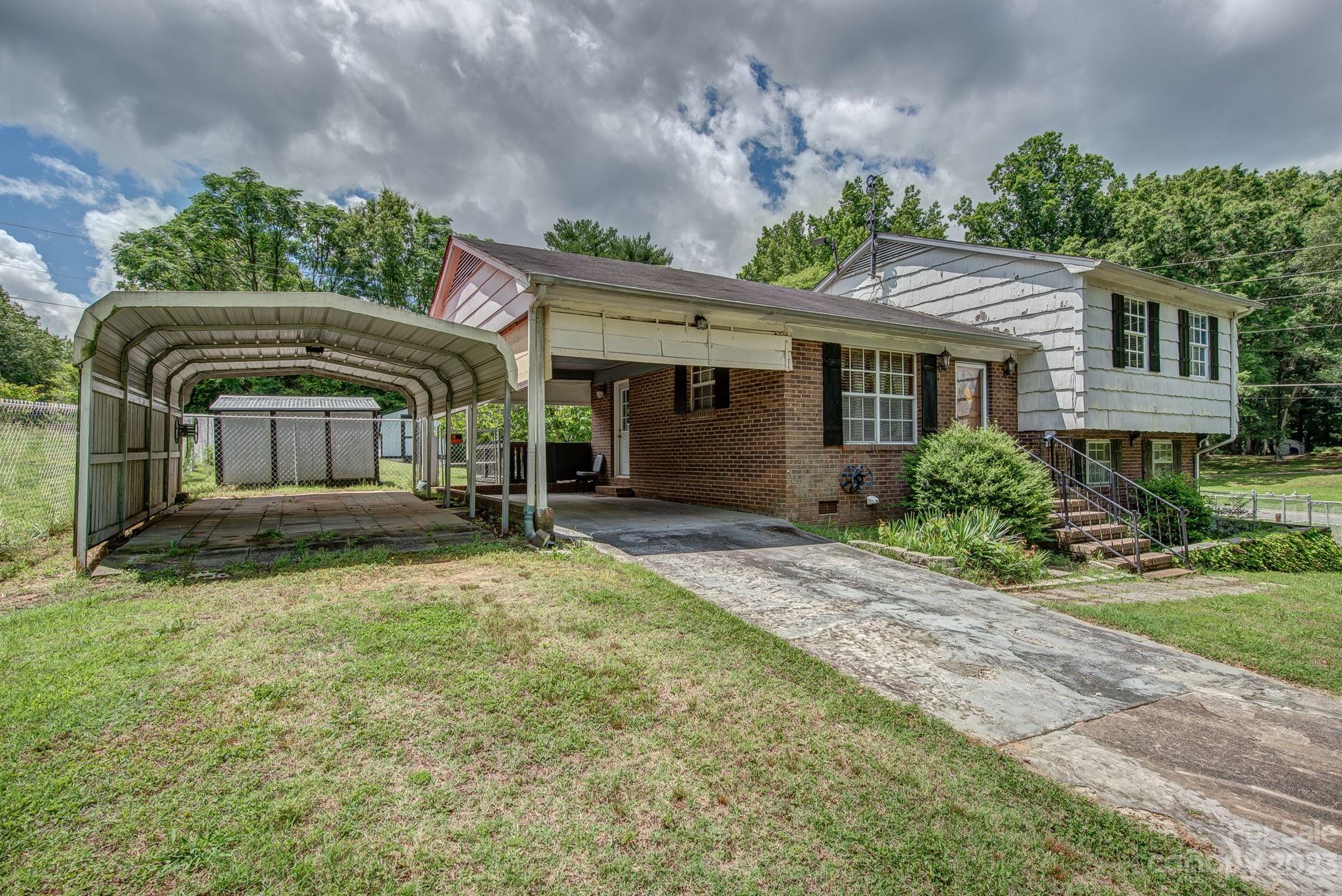 101 Shady Bluff Drive