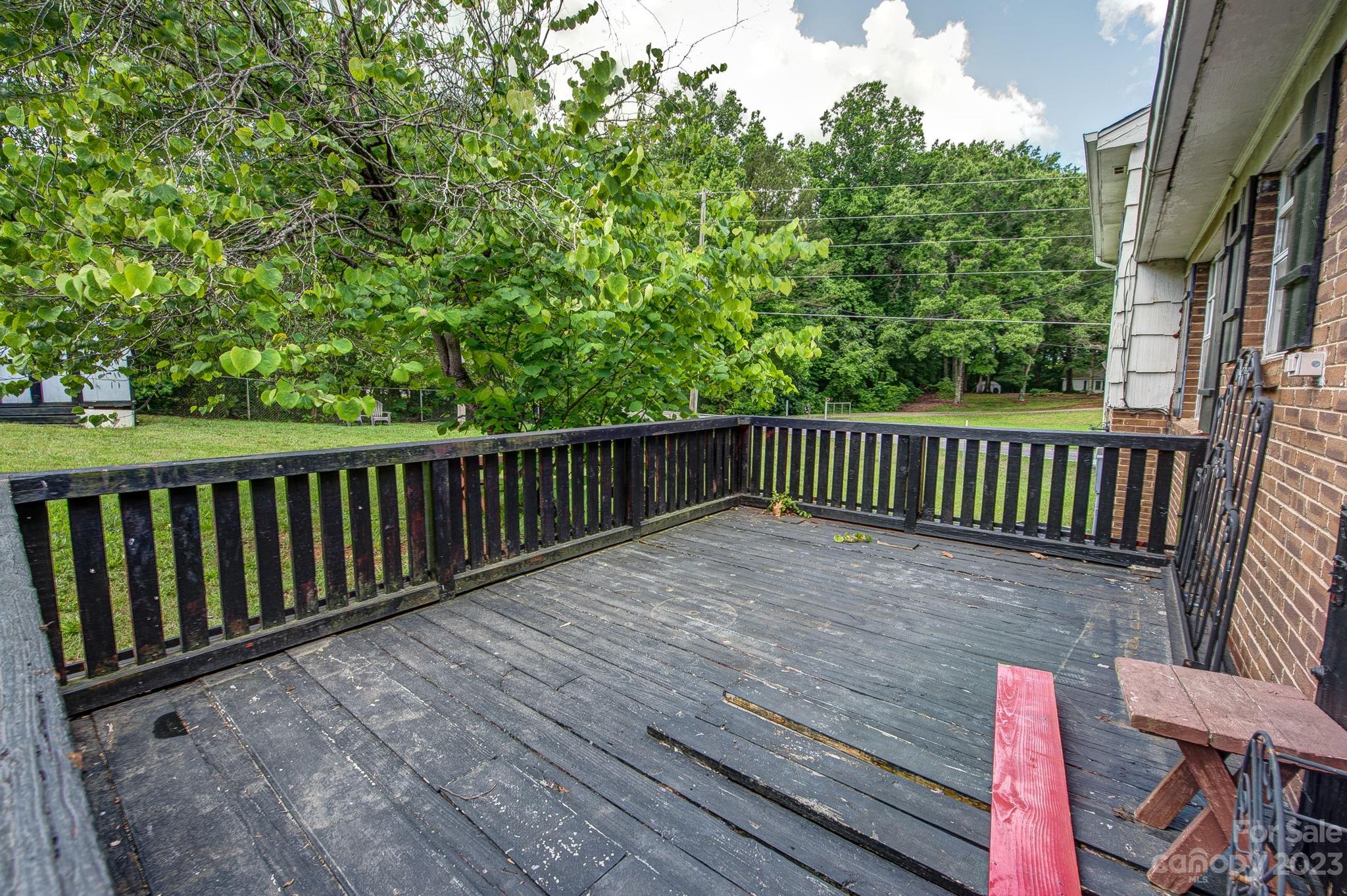 101 Shady Bluff Drive