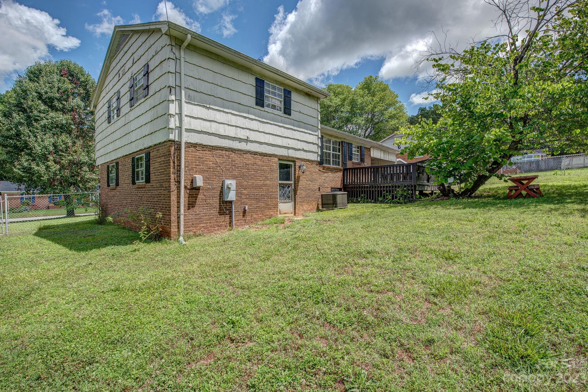 101 Shady Bluff Drive