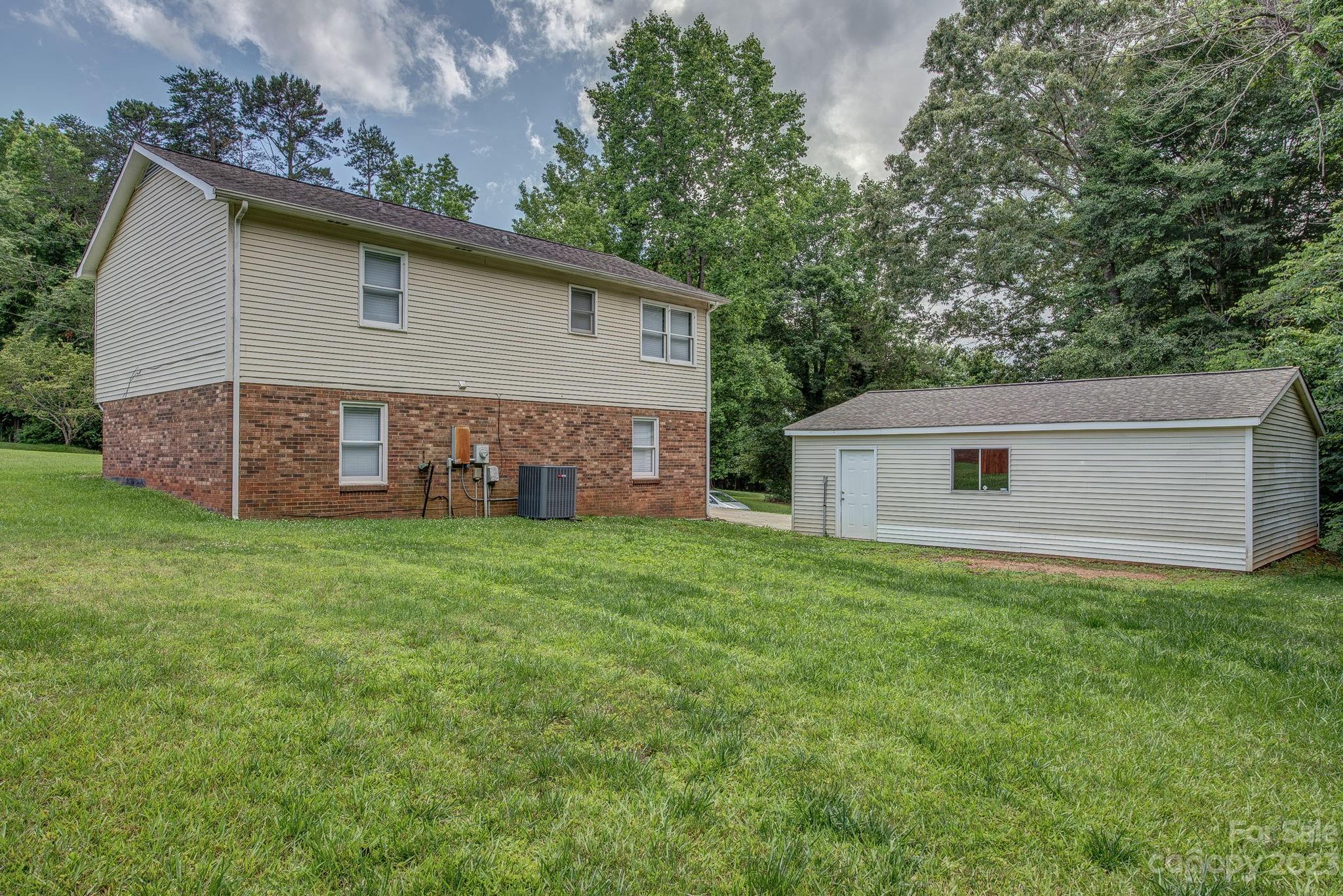 1217 Brookwood Drive