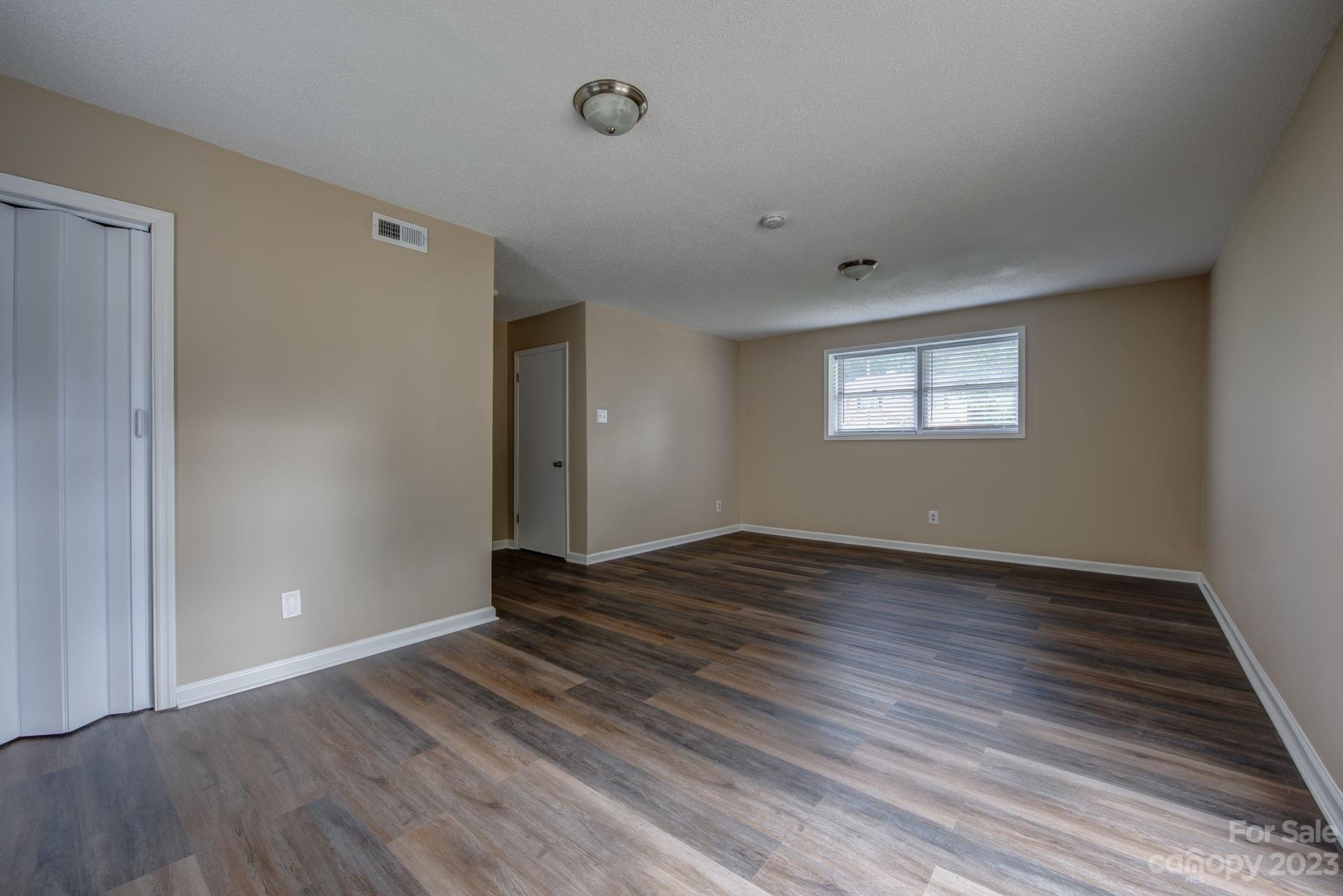 1217 Brookwood Drive