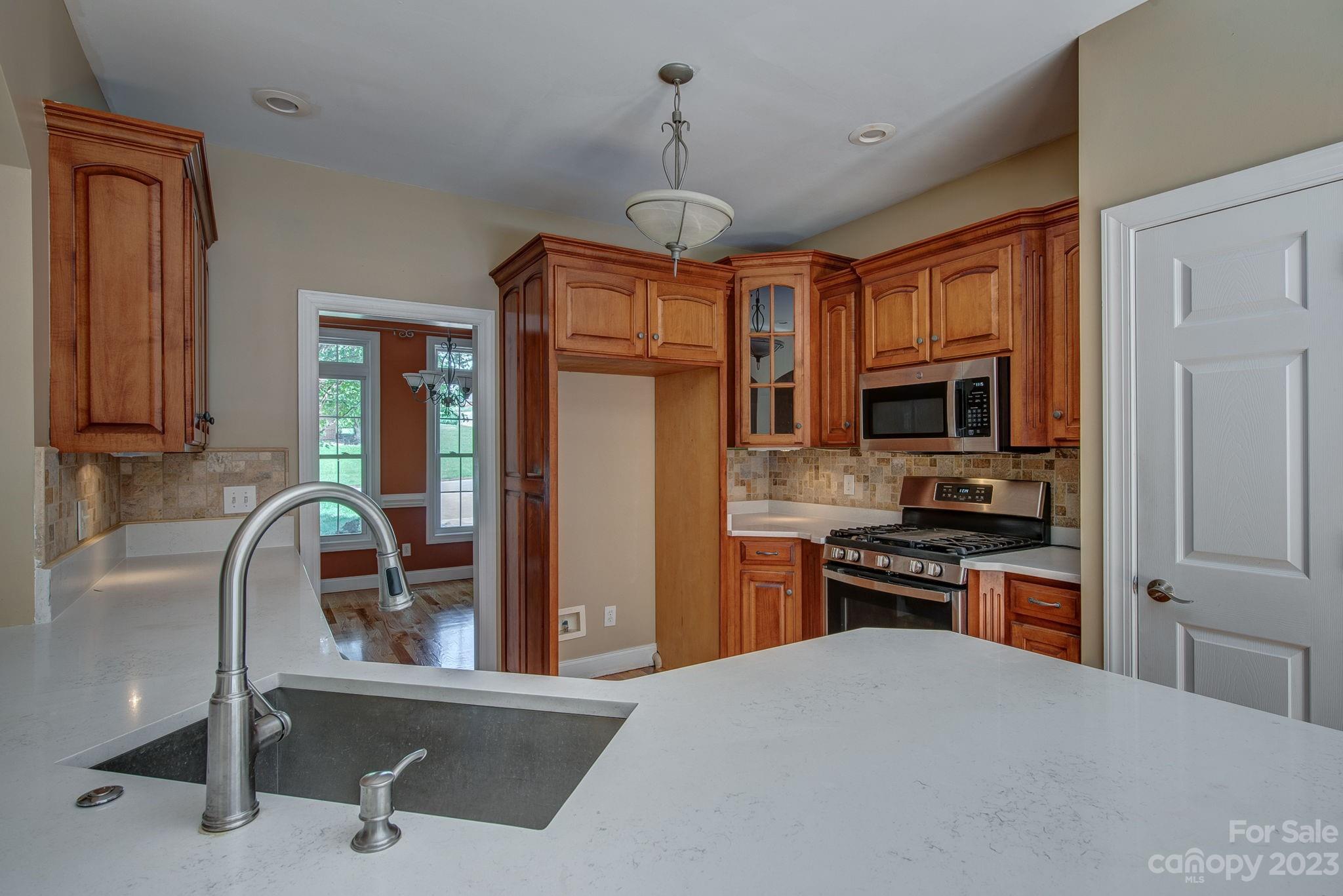 1625 Stallion Way