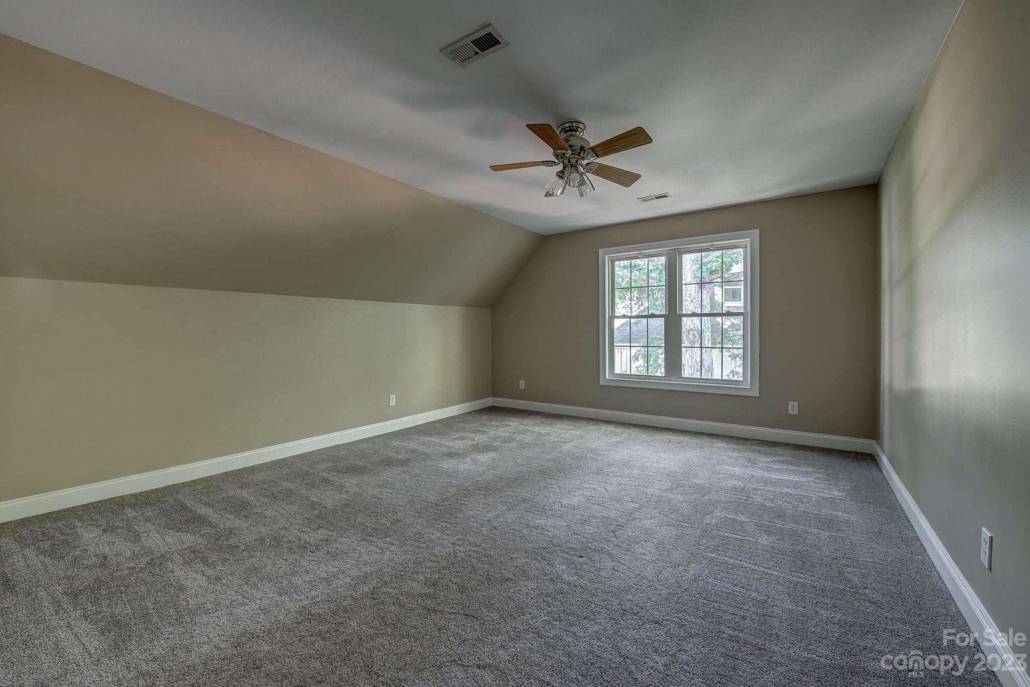 1625 Stallion Way