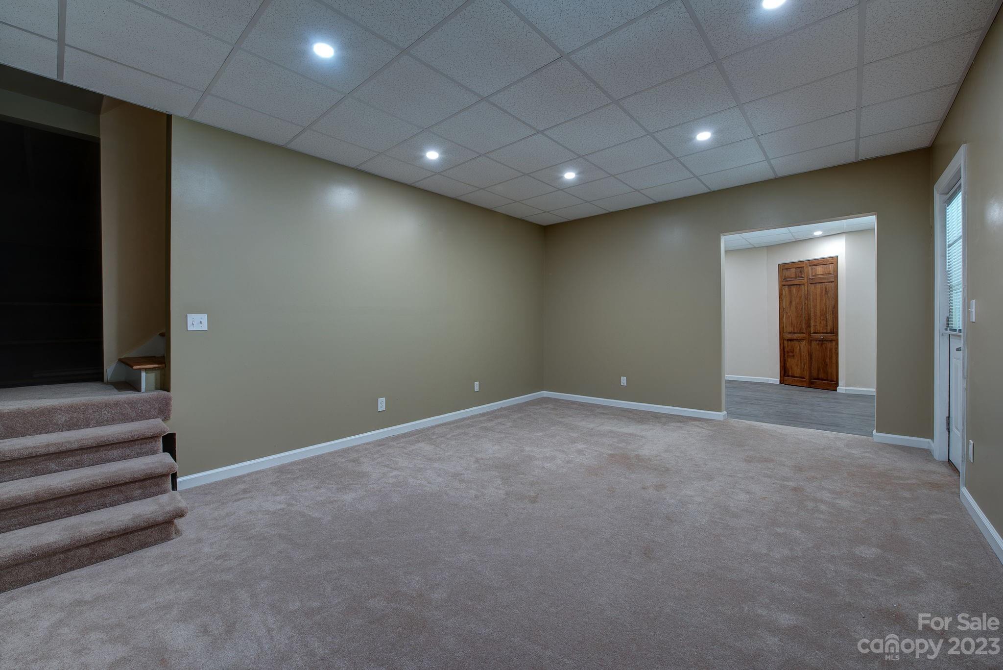 1625 Stallion Way