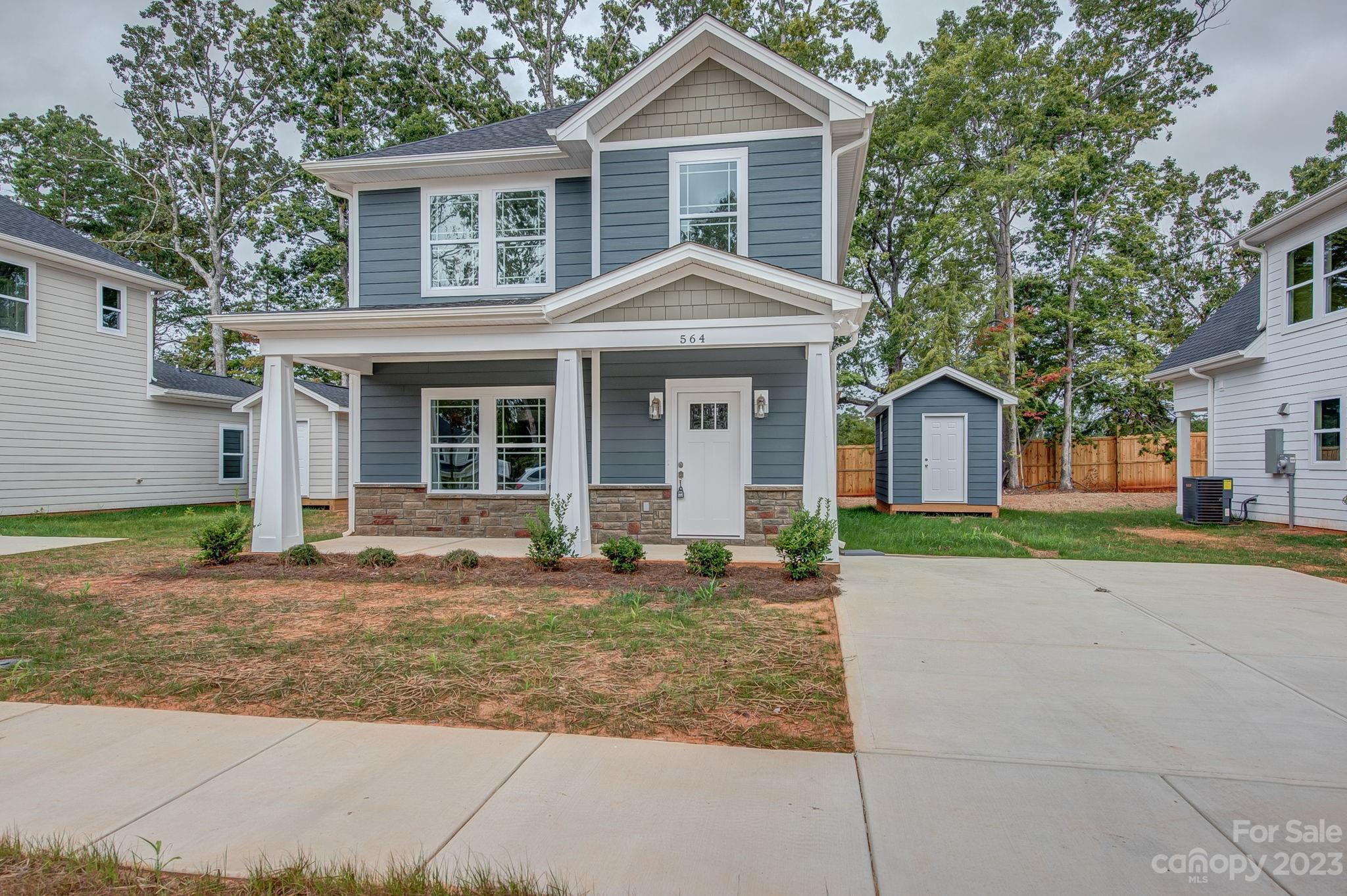 564 Geneva Circle