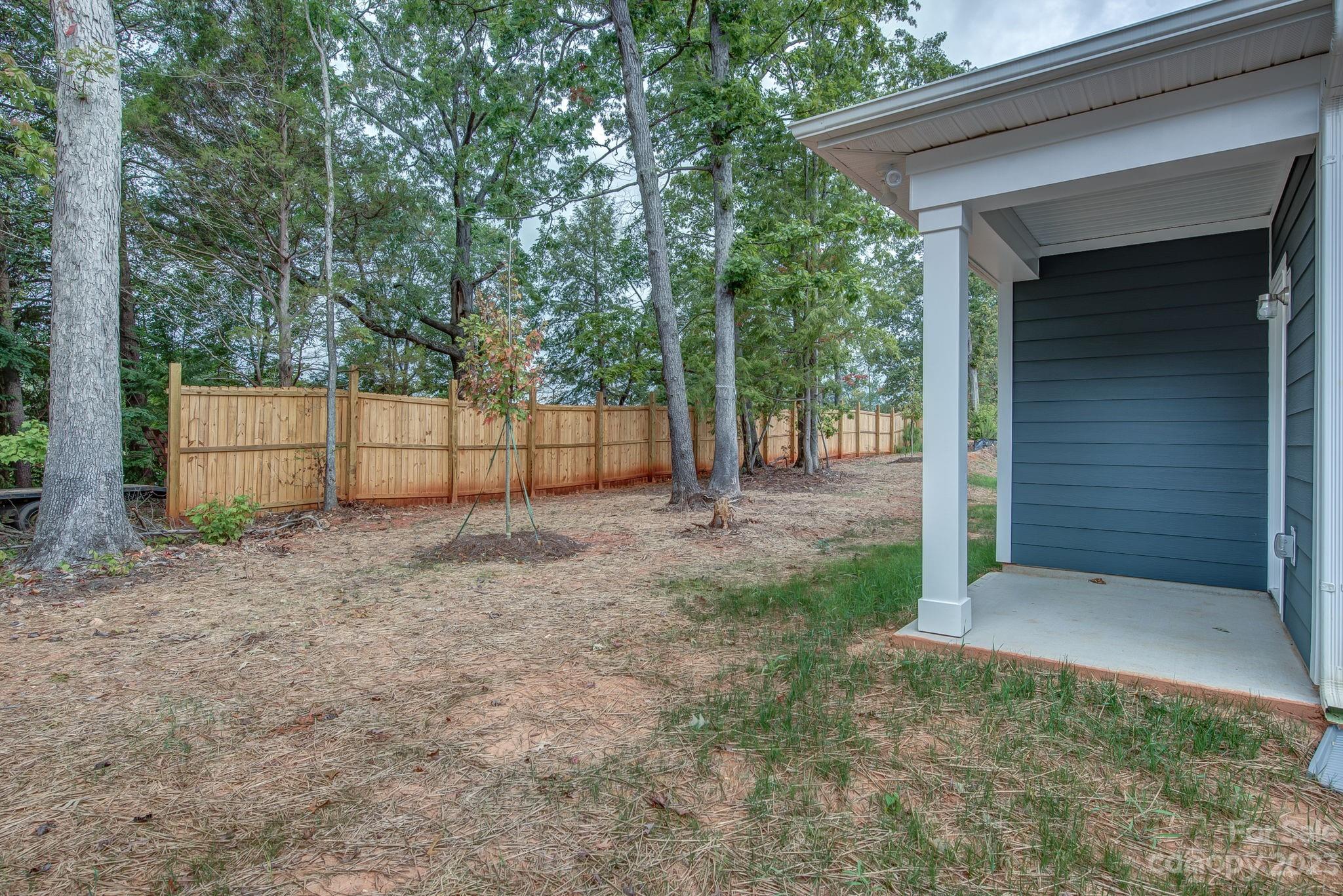 564 Geneva Circle