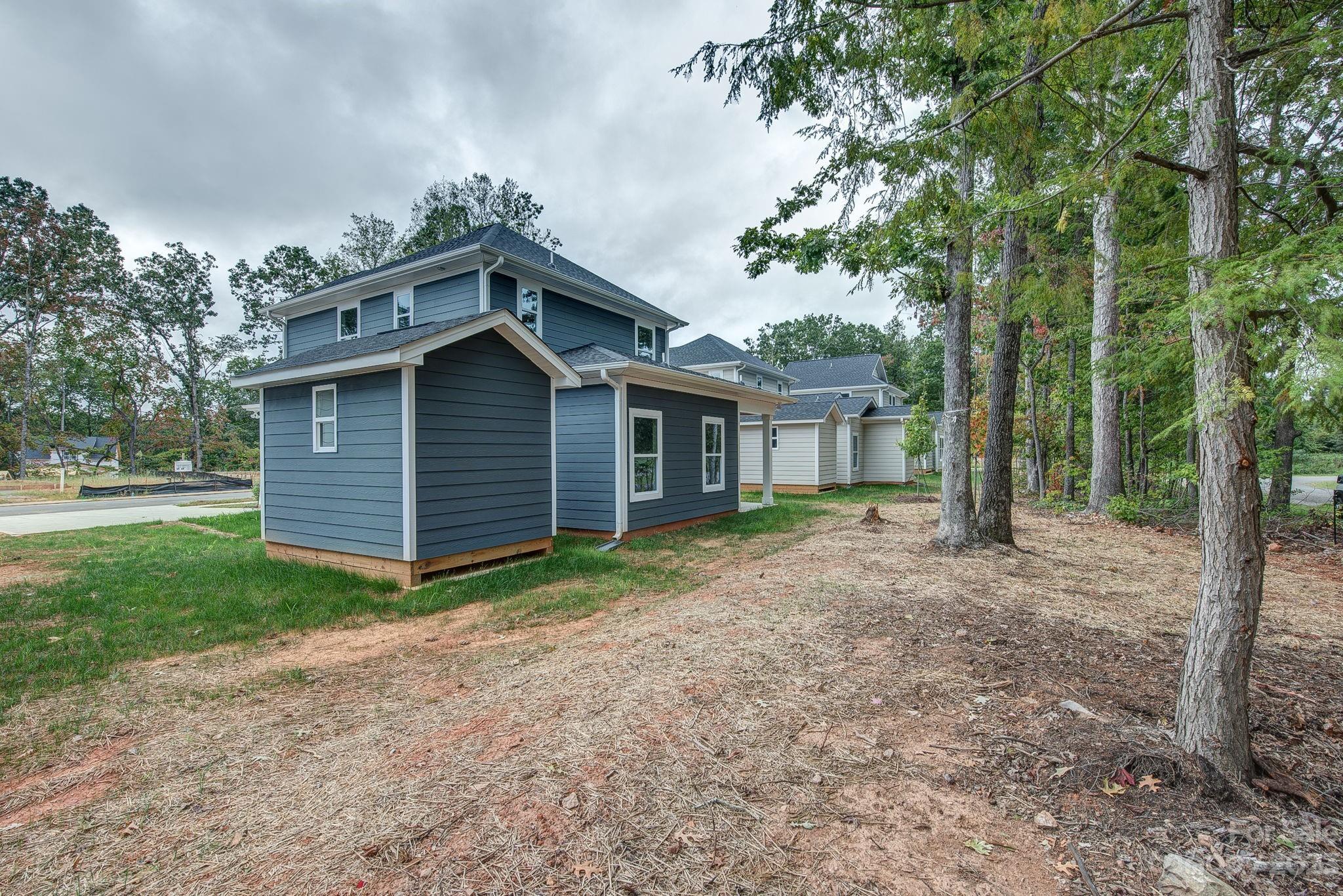 564 Geneva Circle