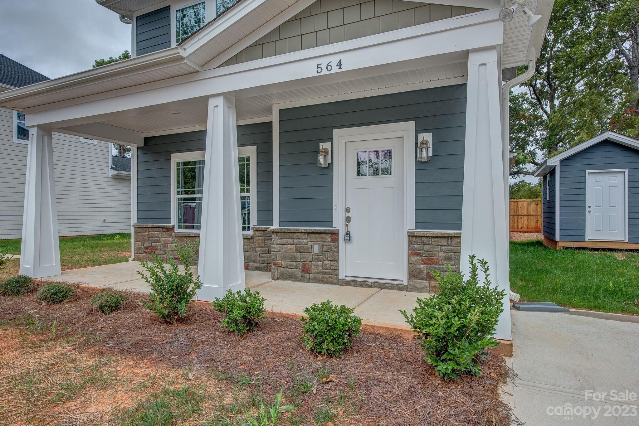 564 Geneva Circle