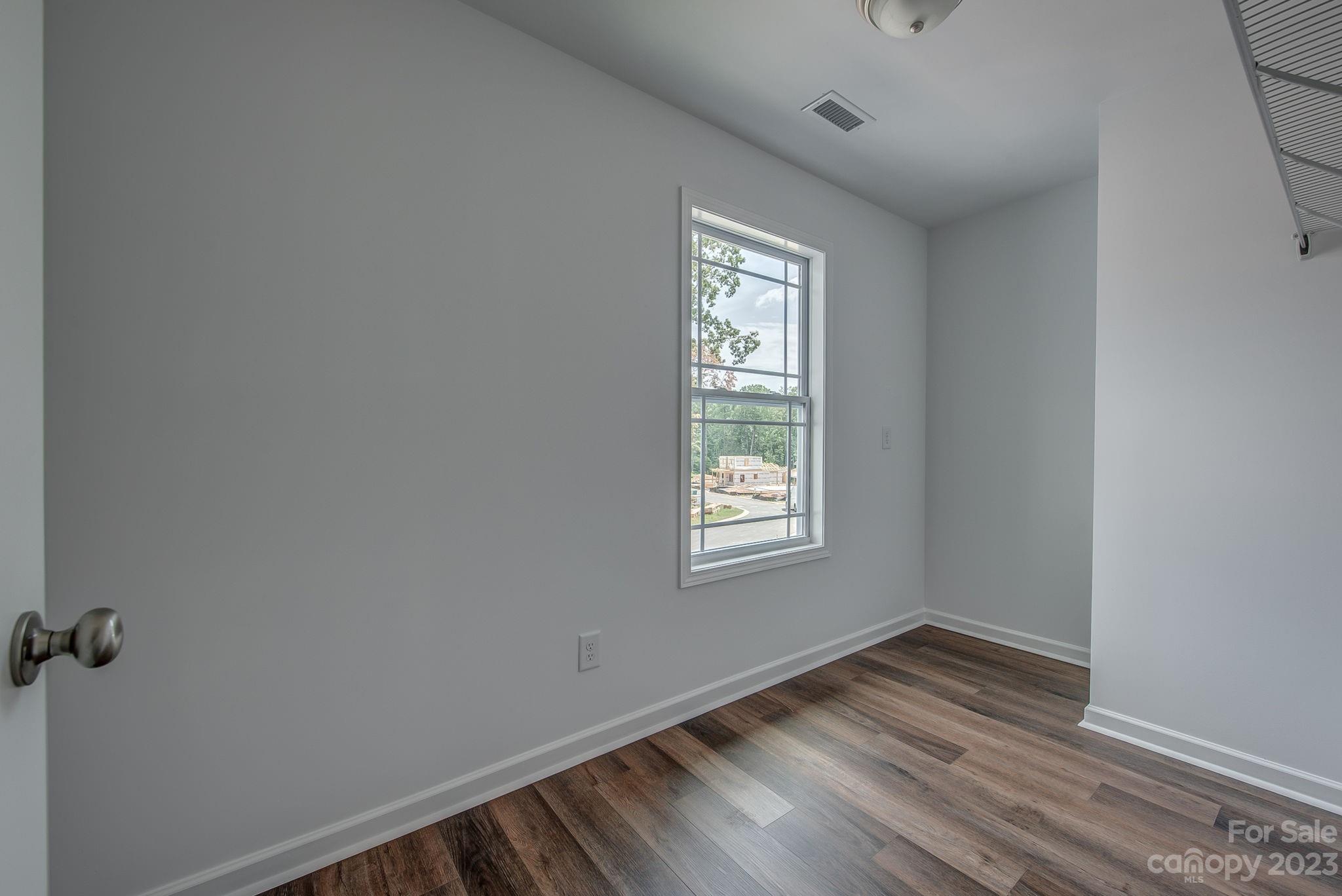 506 Geneva Circle