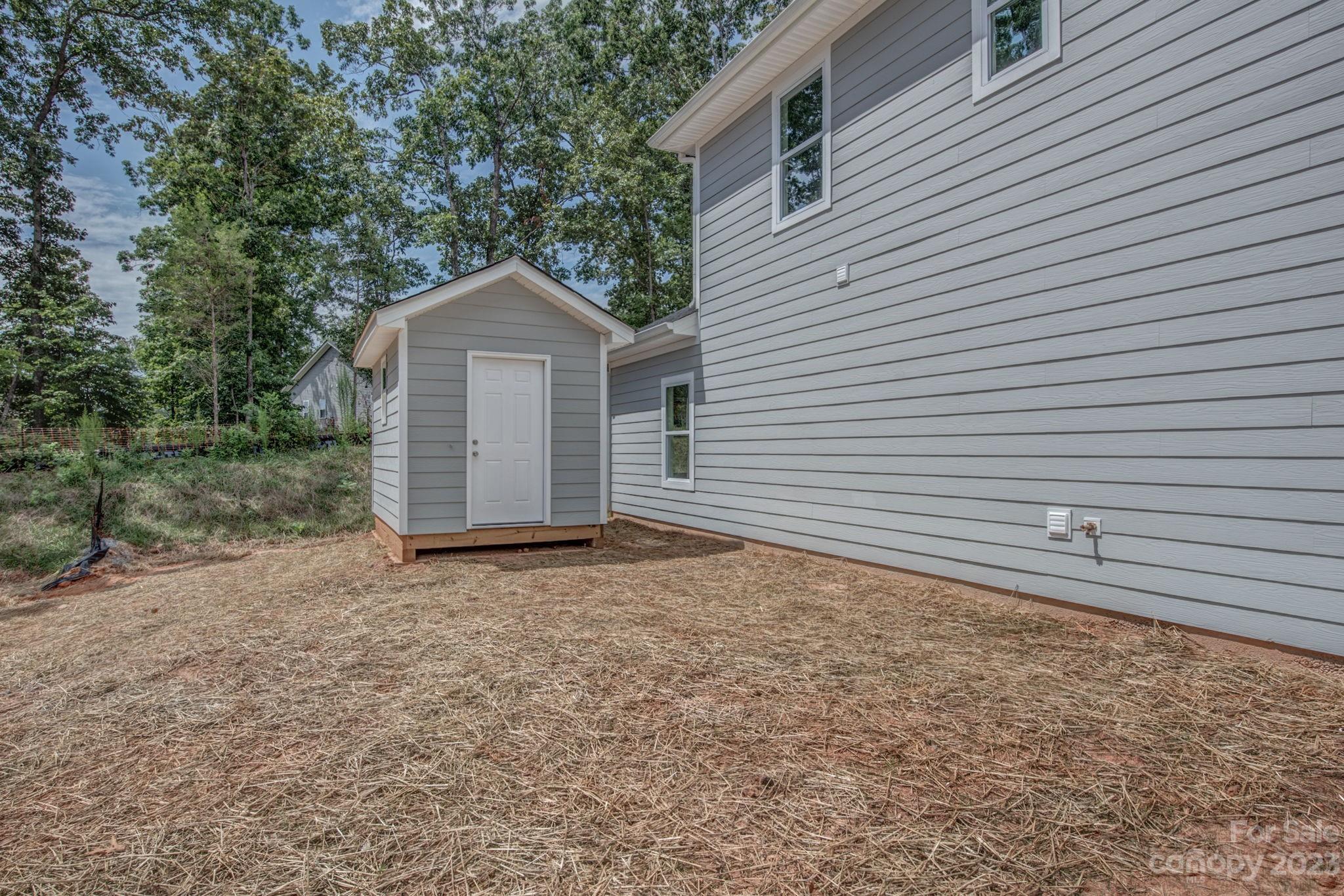 506 Geneva Circle