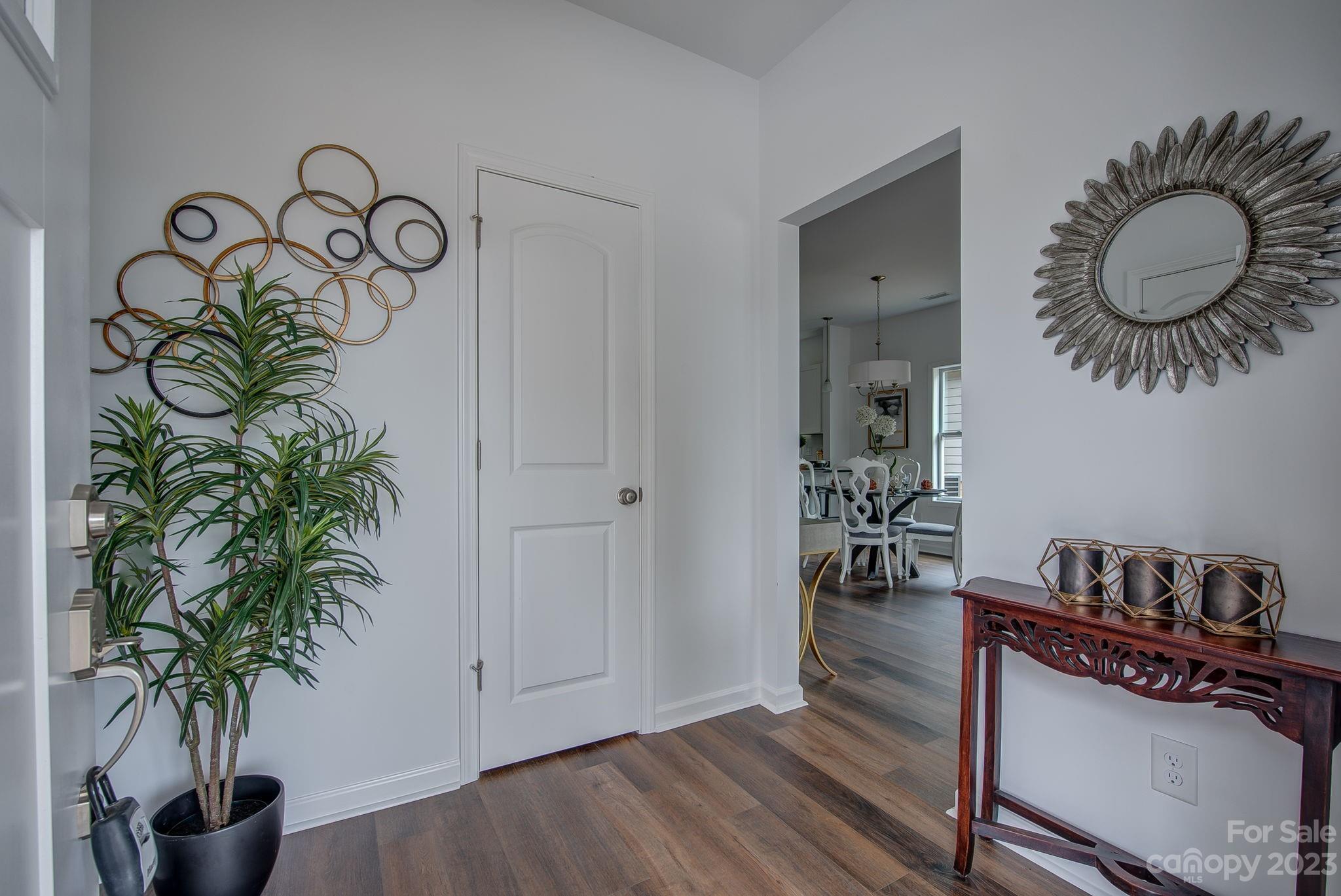 506 Geneva Circle