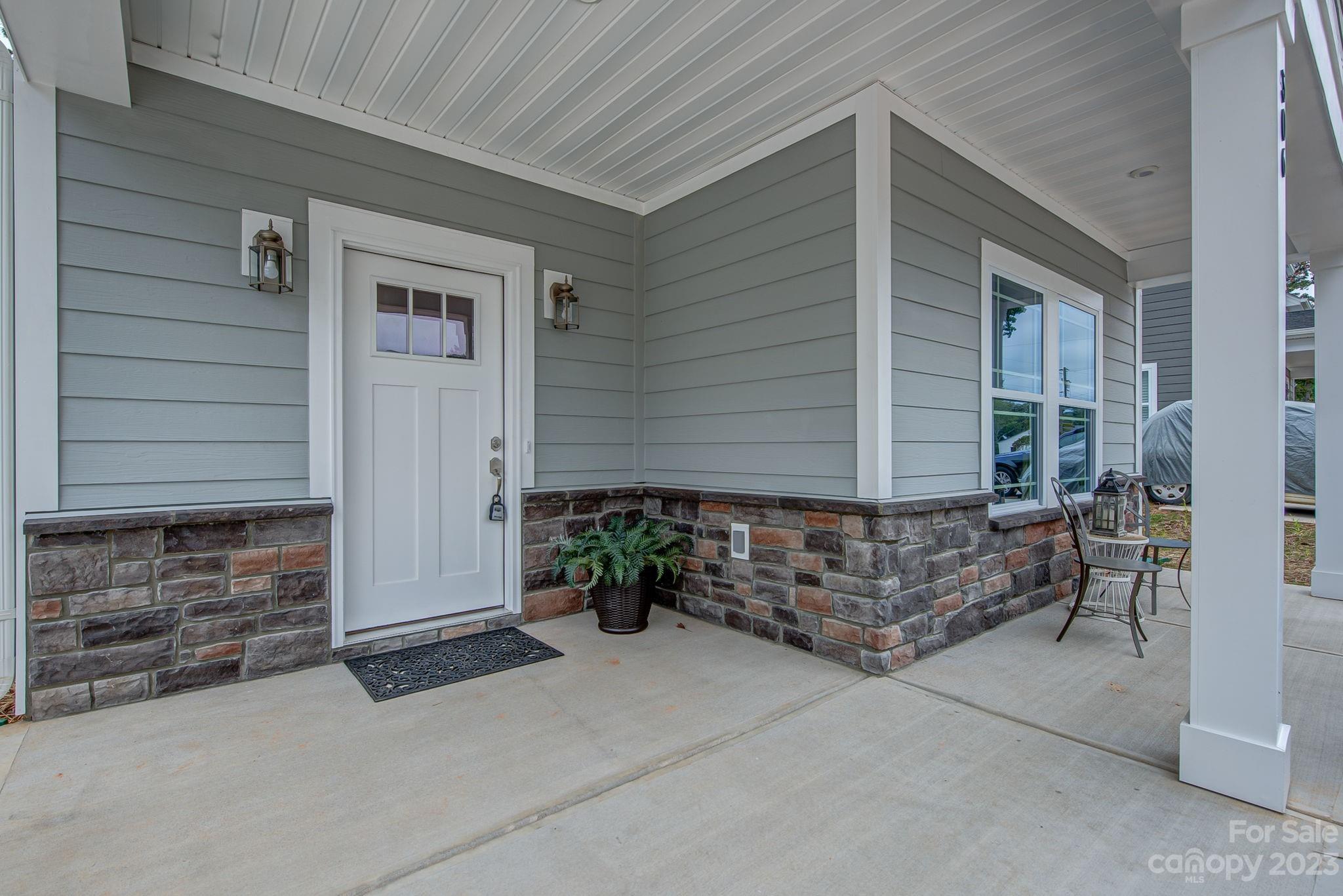 506 Geneva Circle
