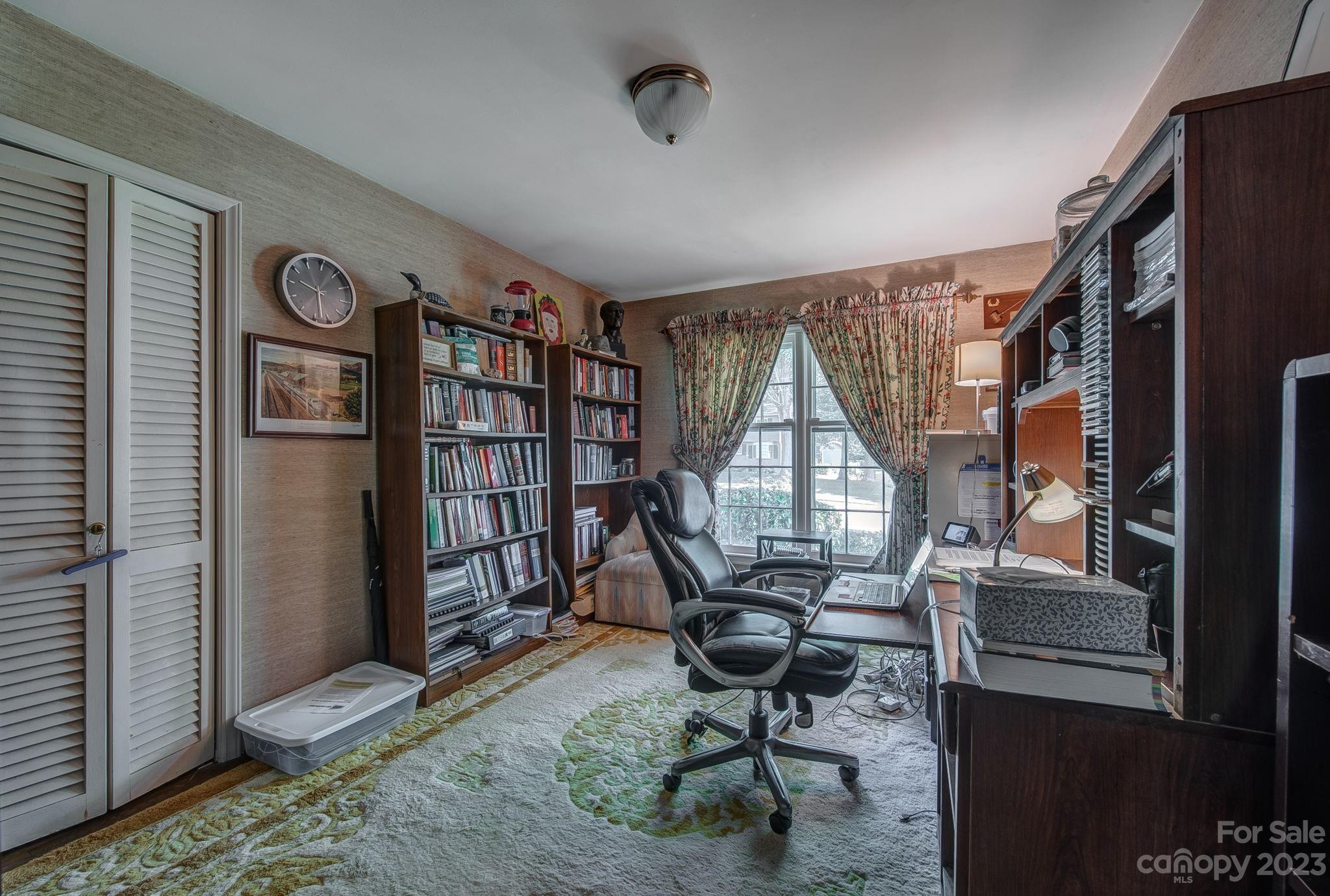 1105 Dumbarton Road