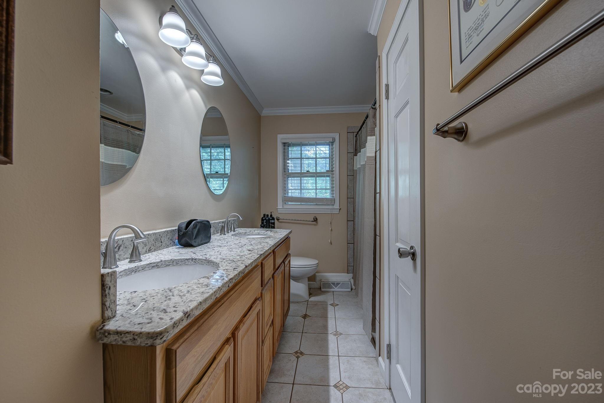 1105 Dumbarton Road