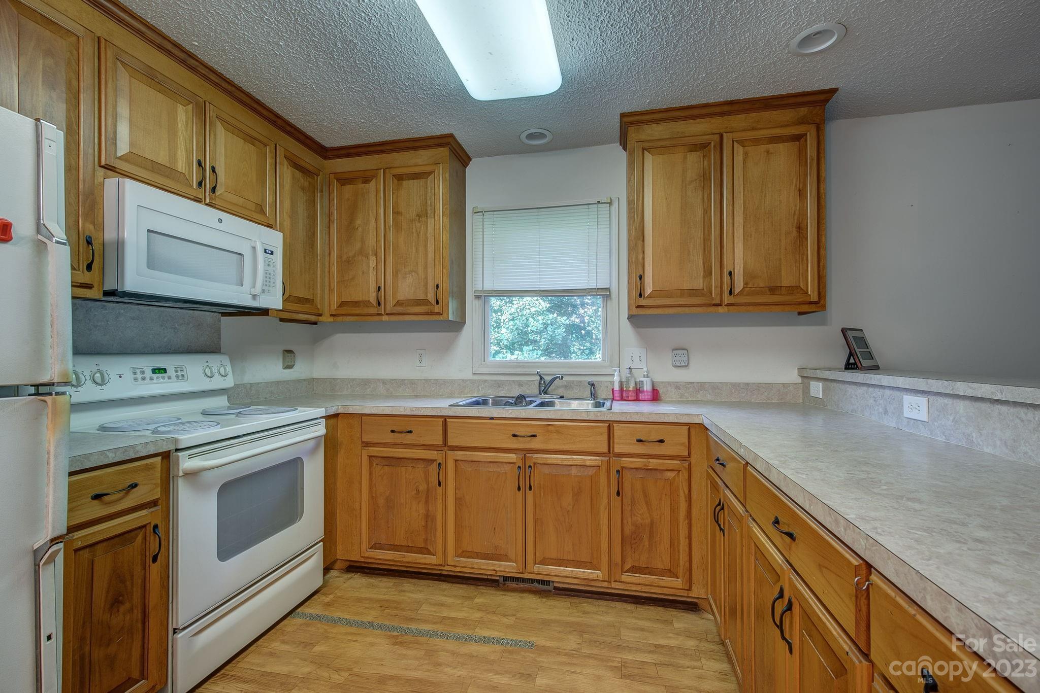 333 Crisp Road