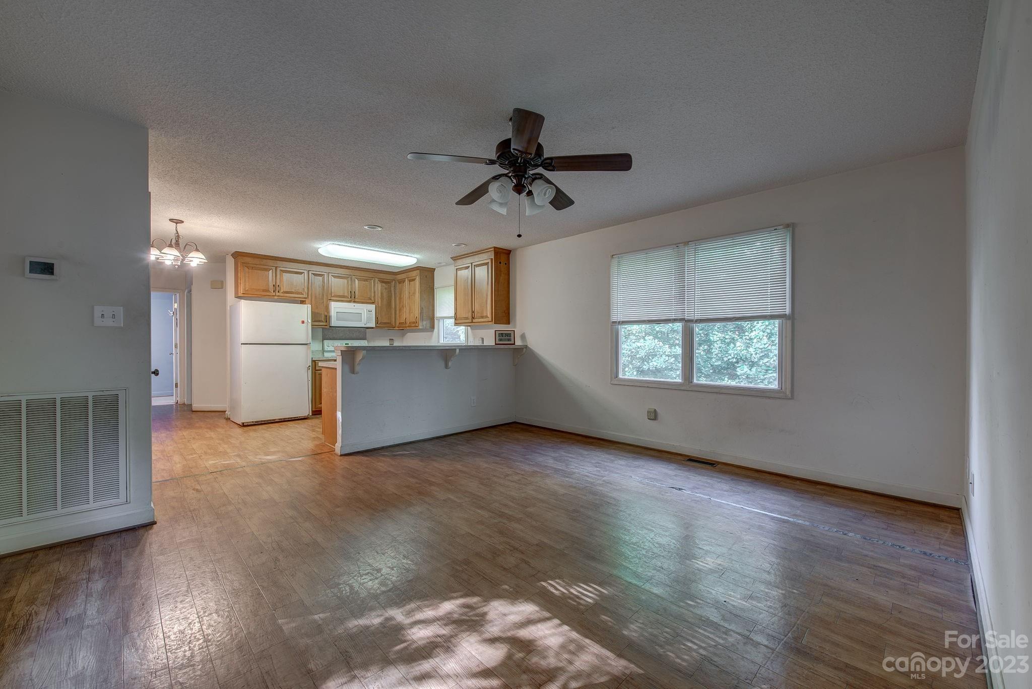 333 Crisp Road