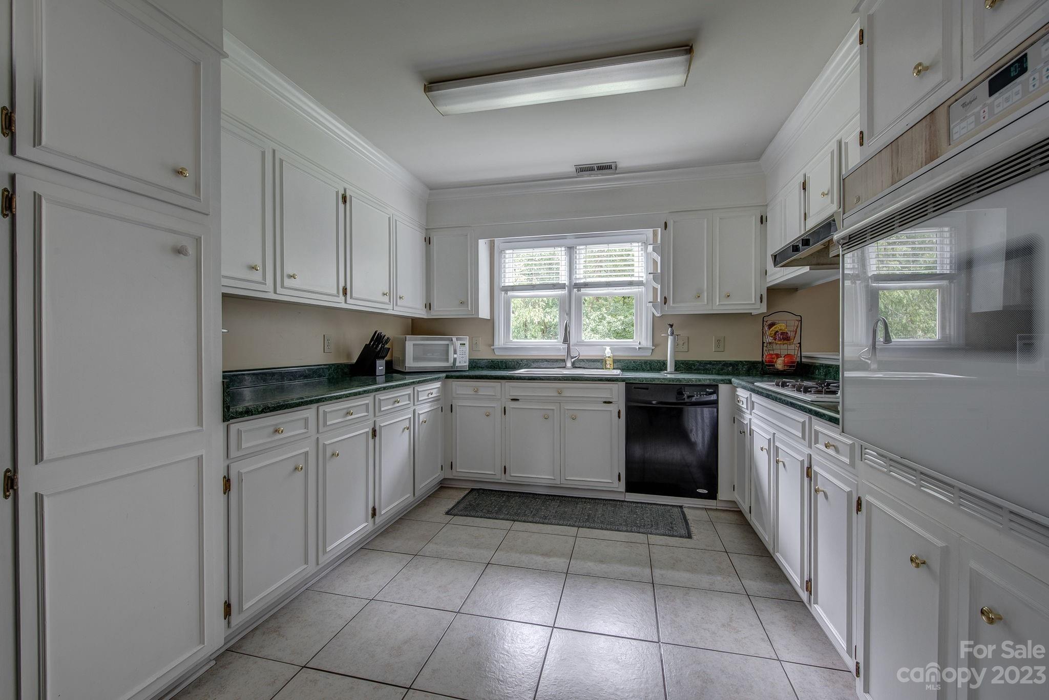 1549 Stallion Way