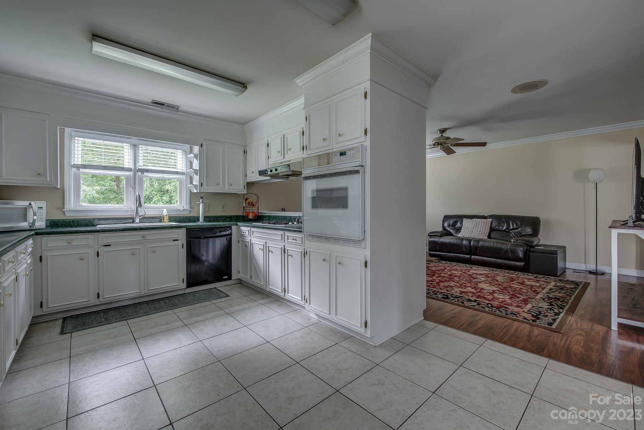 1549 Stallion Way