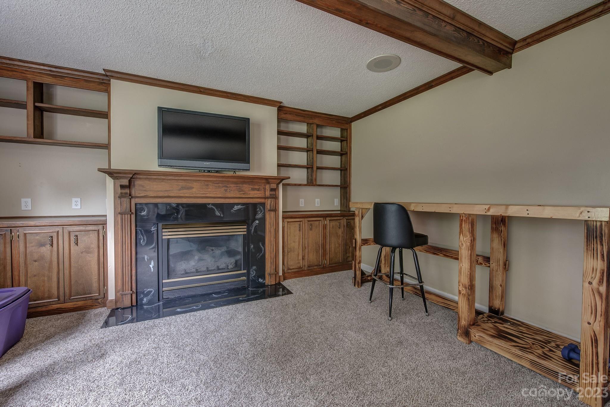 1549 Stallion Way