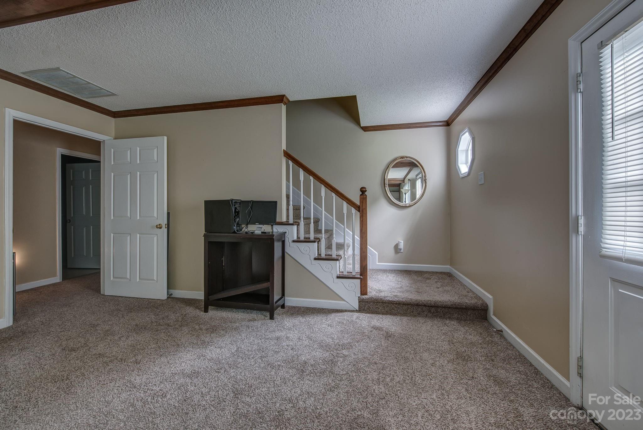 1549 Stallion Way
