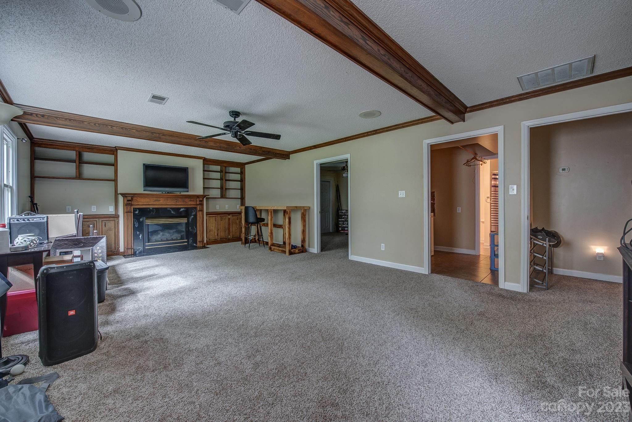 1549 Stallion Way