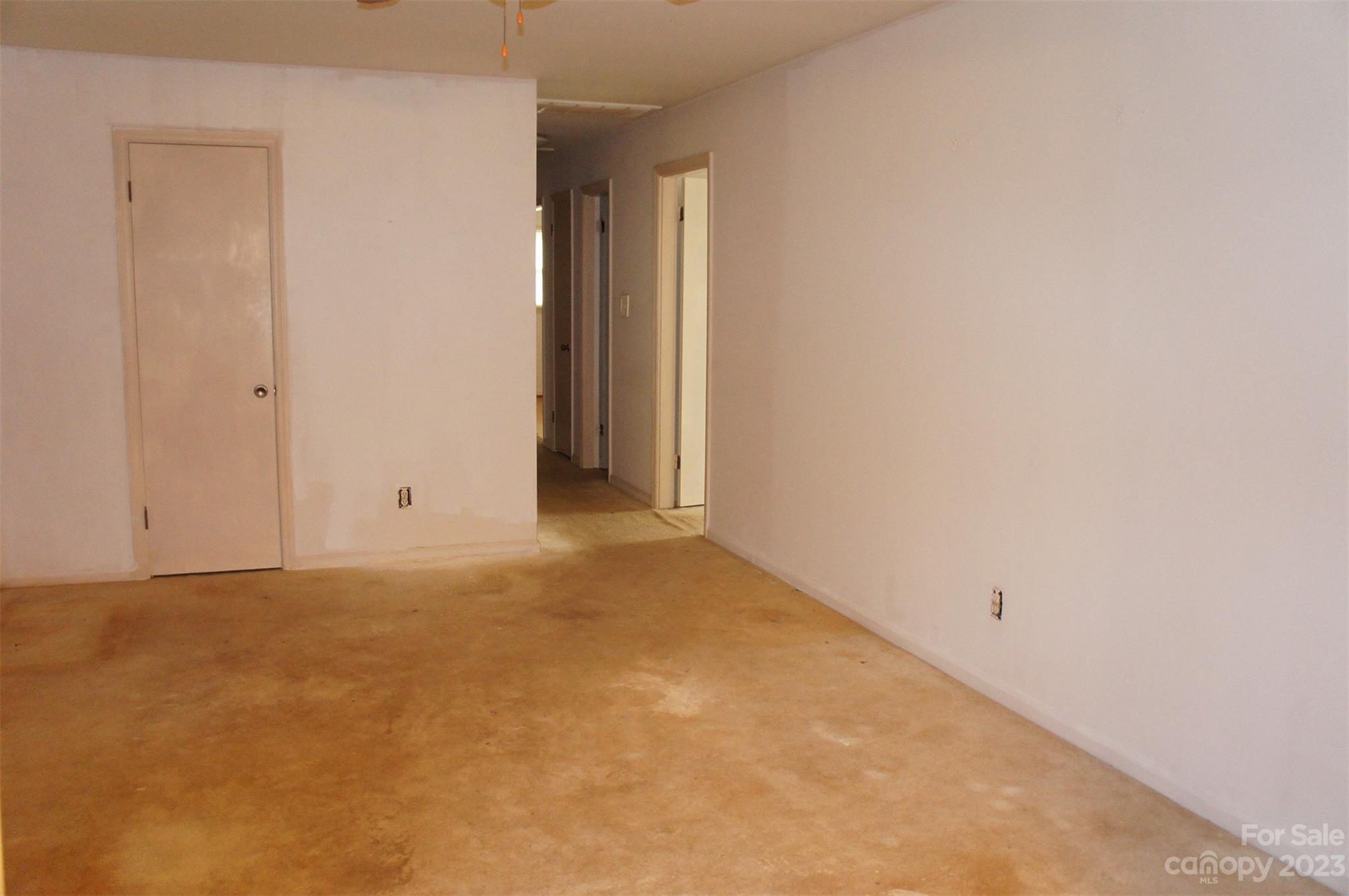 2200 Helen Drive