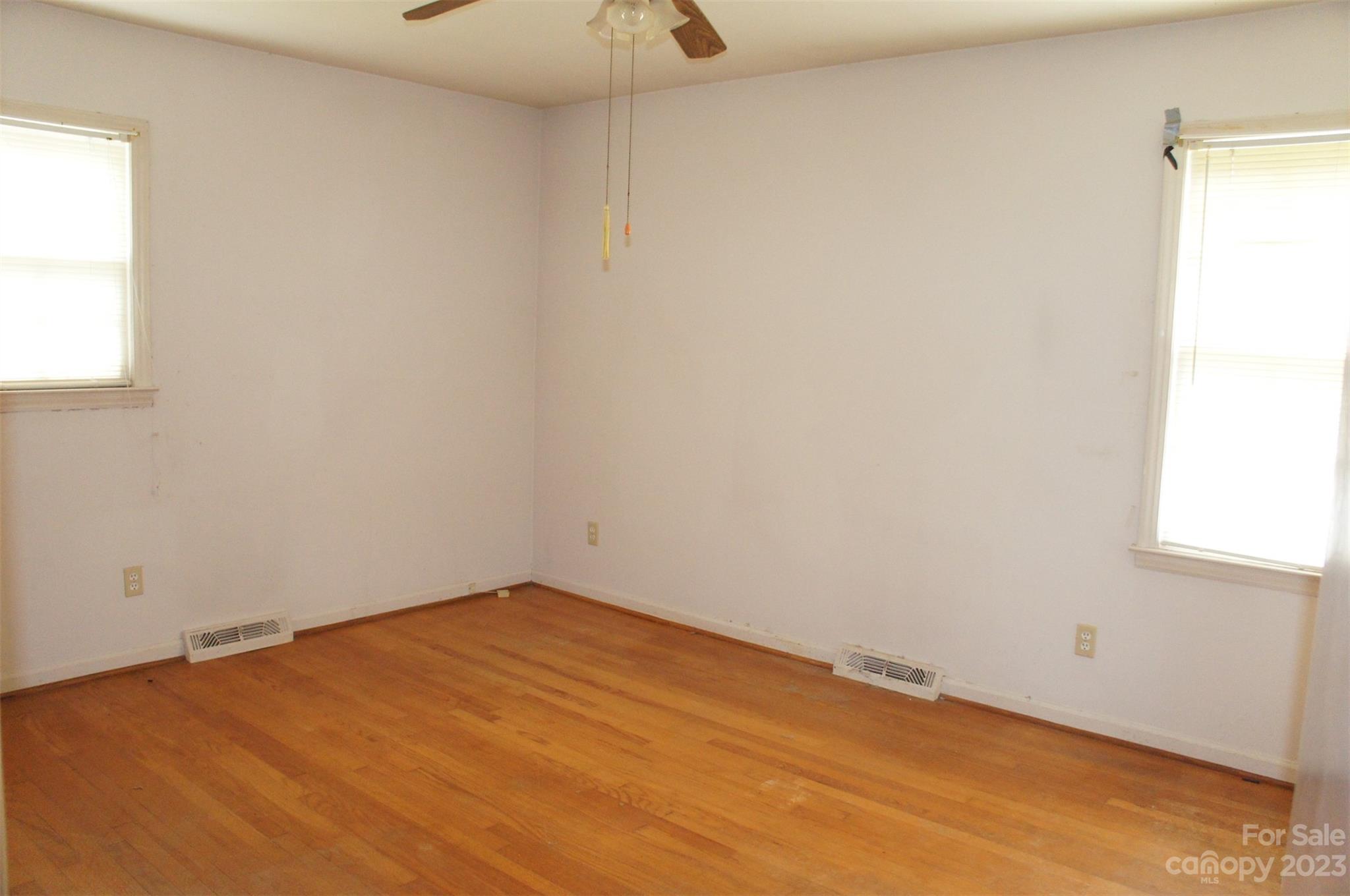 2200 Helen Drive