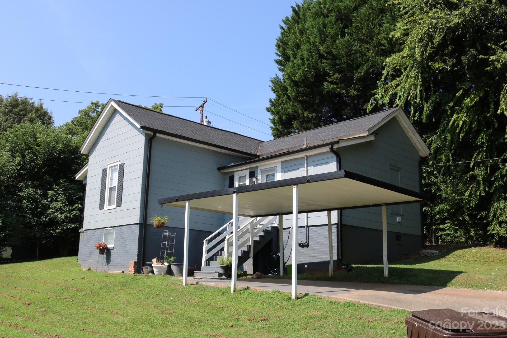 108 Dogwood Street