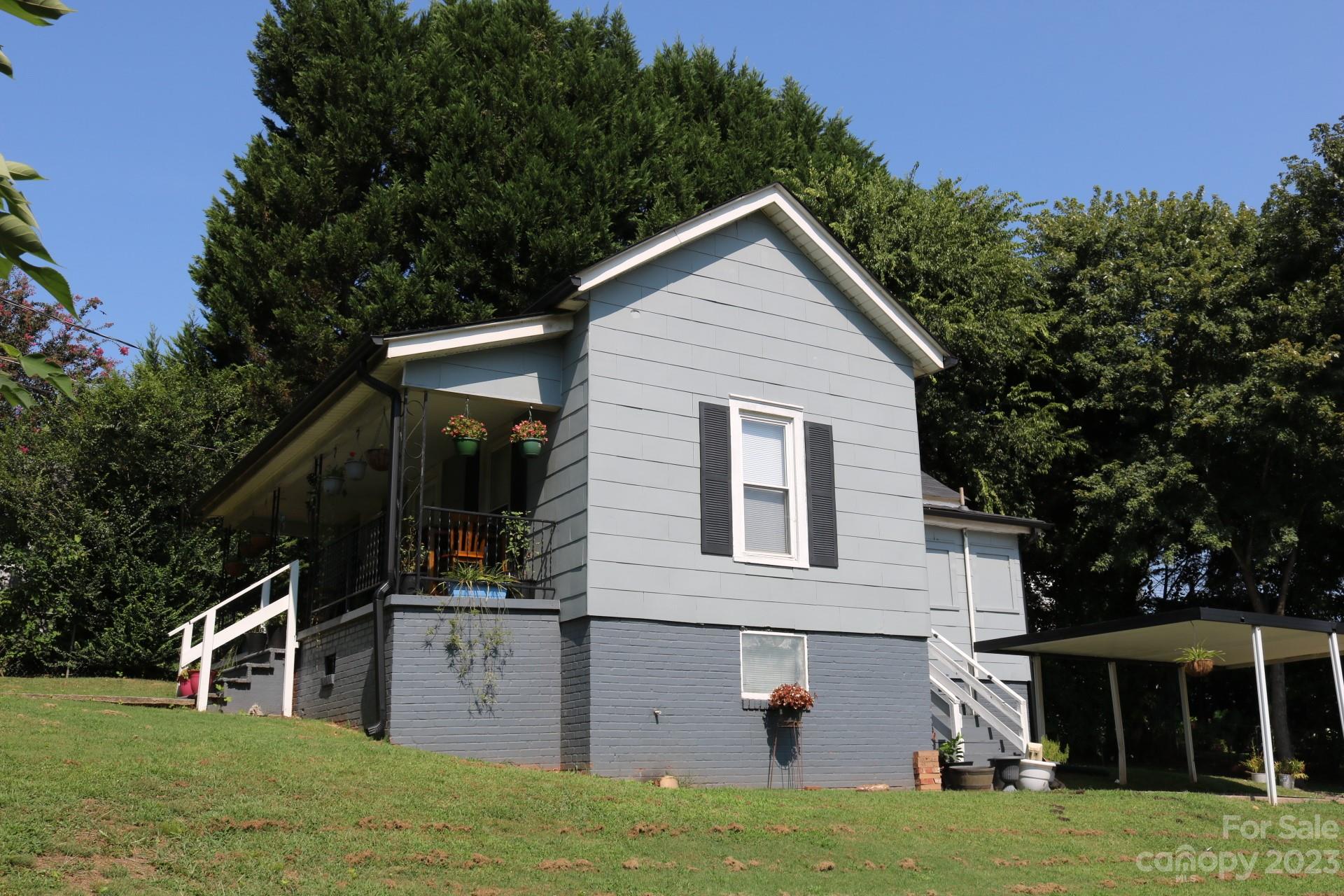 108 Dogwood Street