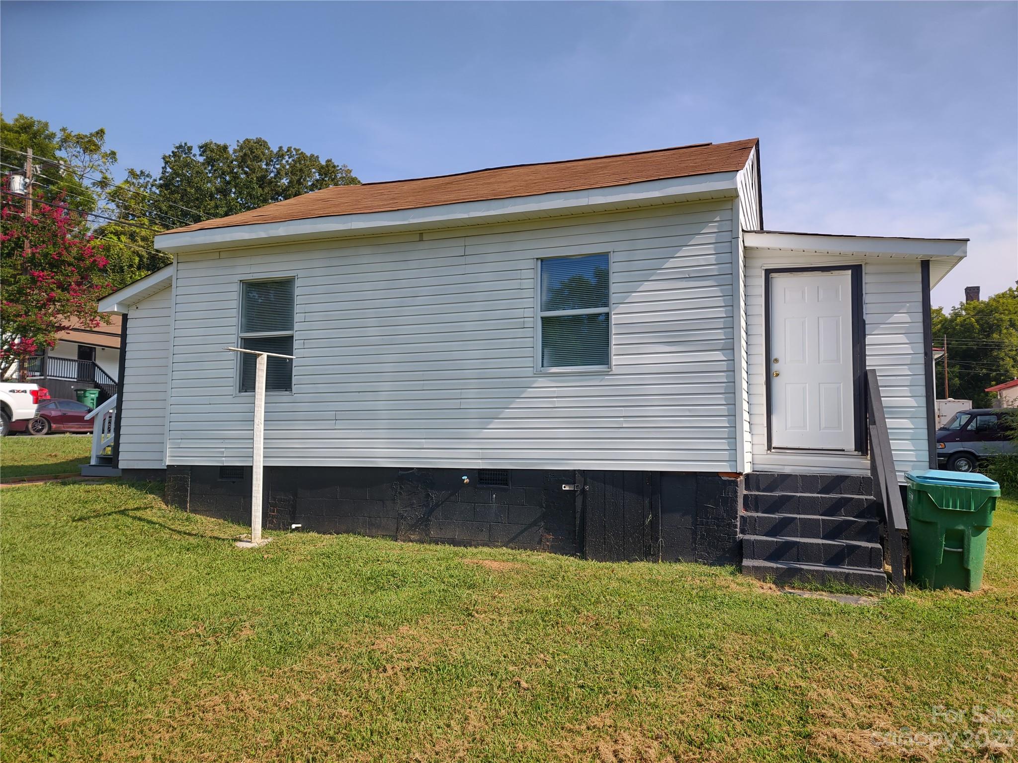 405 S 12th Street
