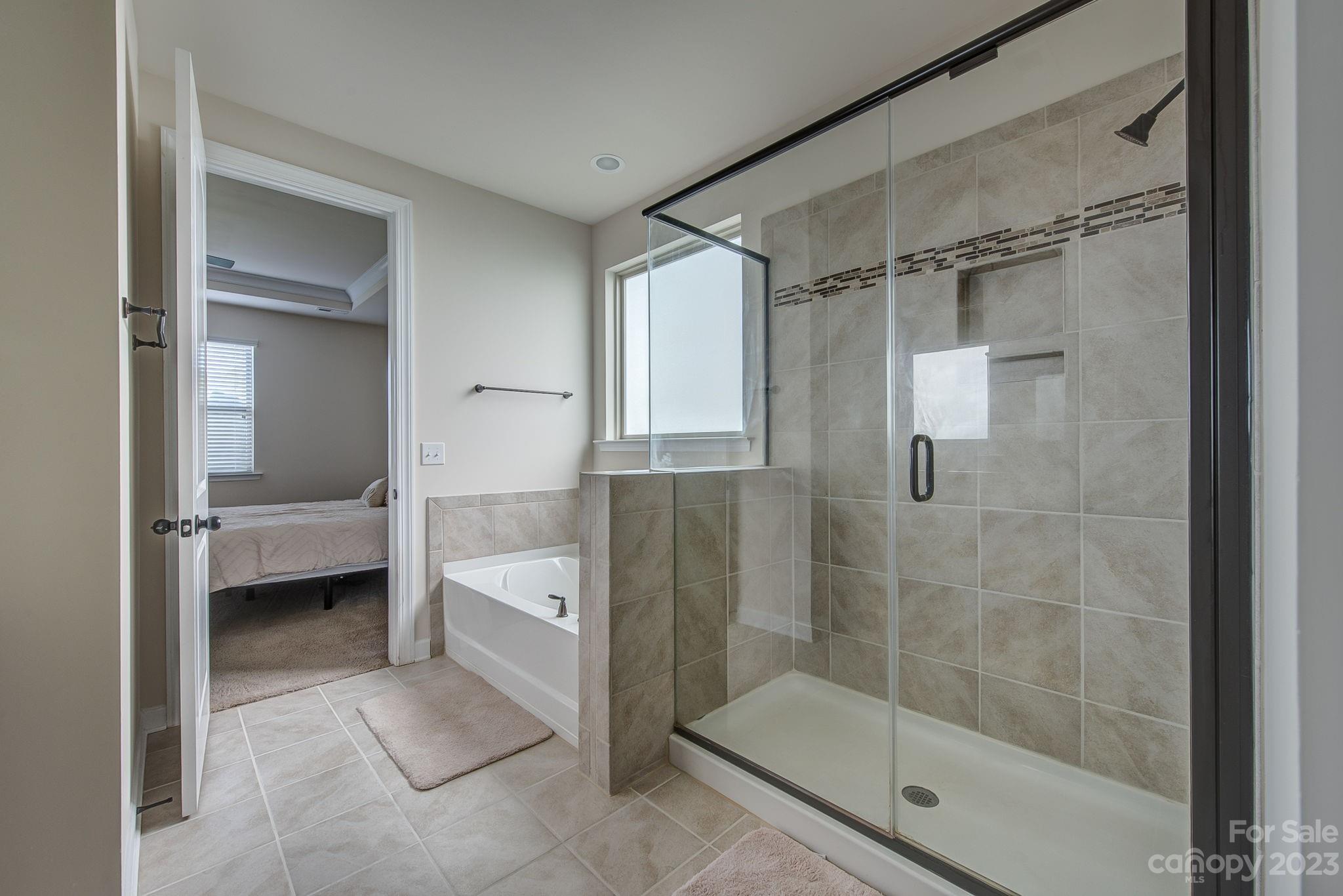 16122 Kelby Cove