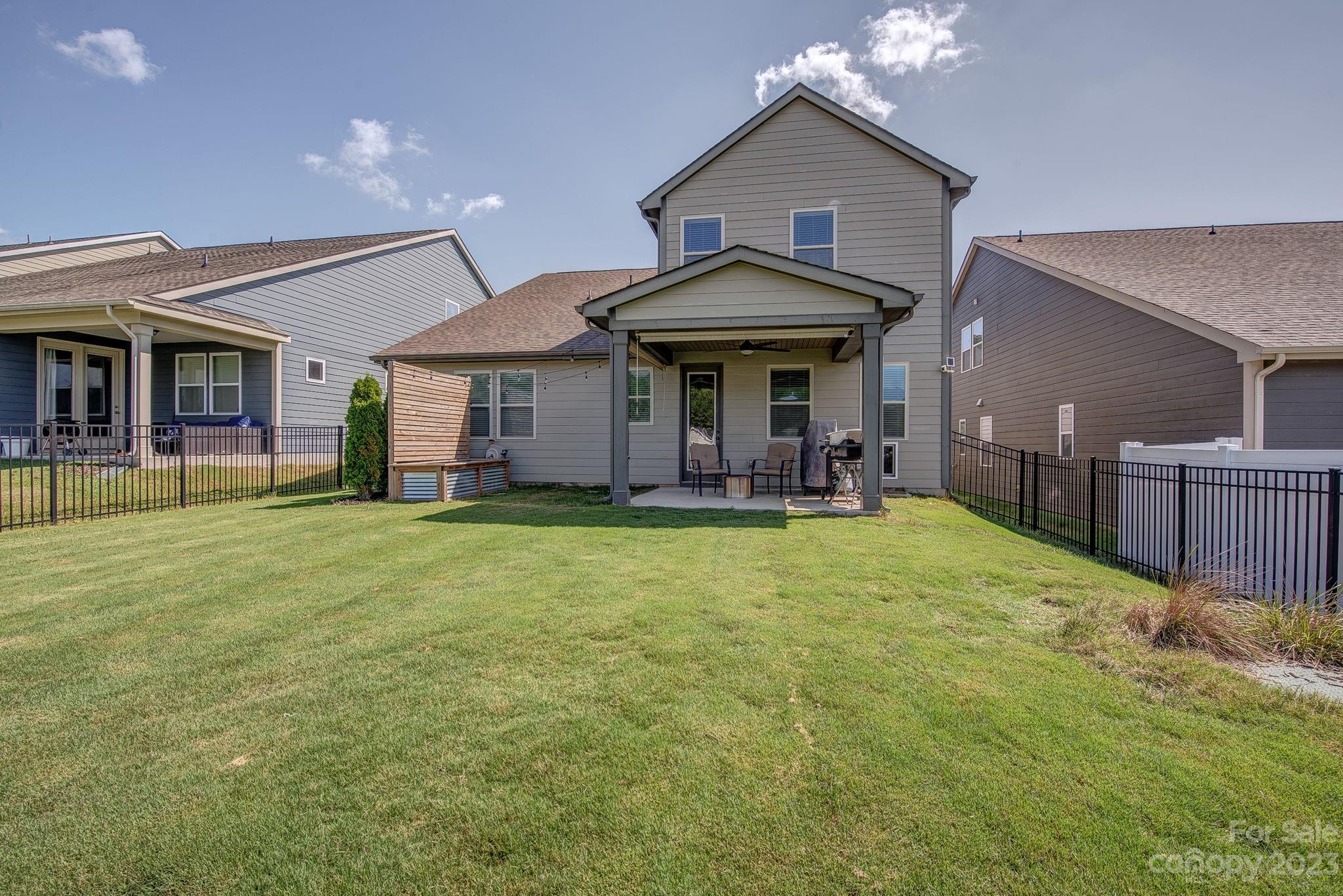 16122 Kelby Cove