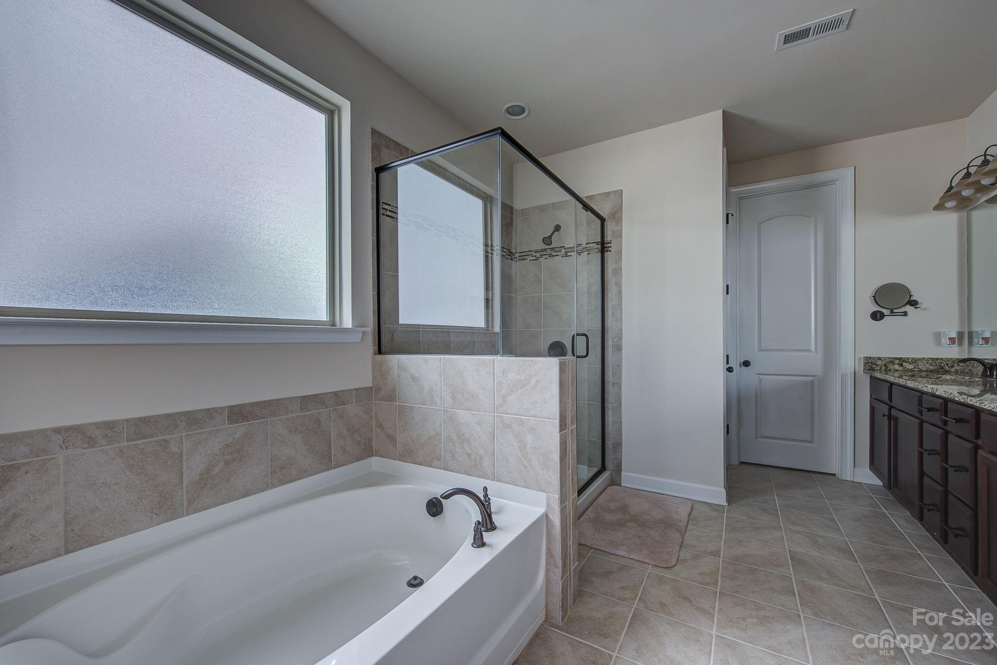 16122 Kelby Cove
