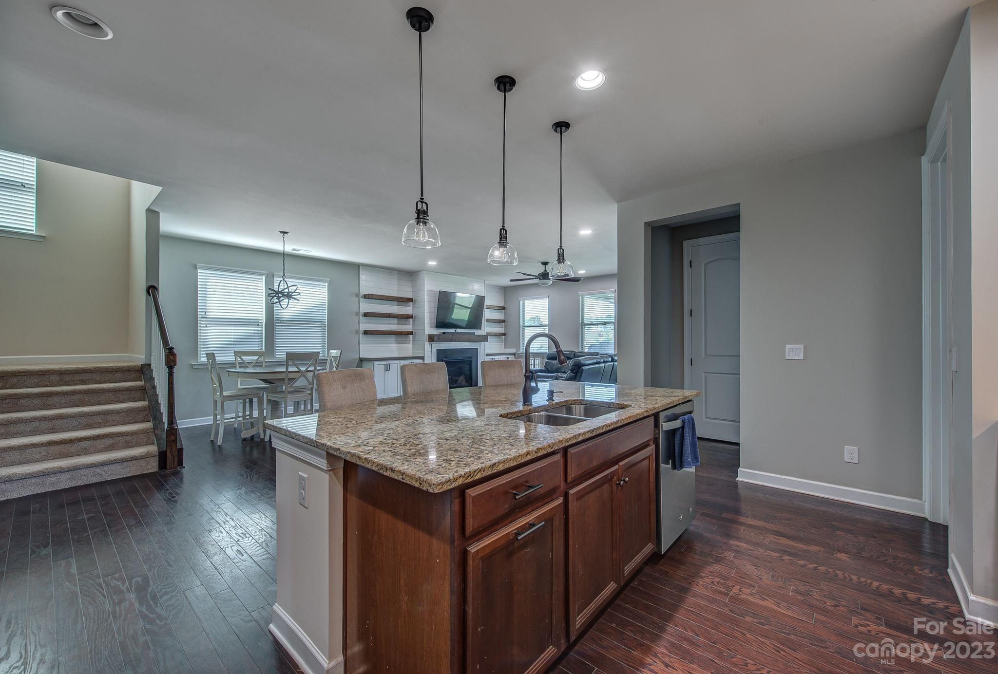 16122 Kelby Cove