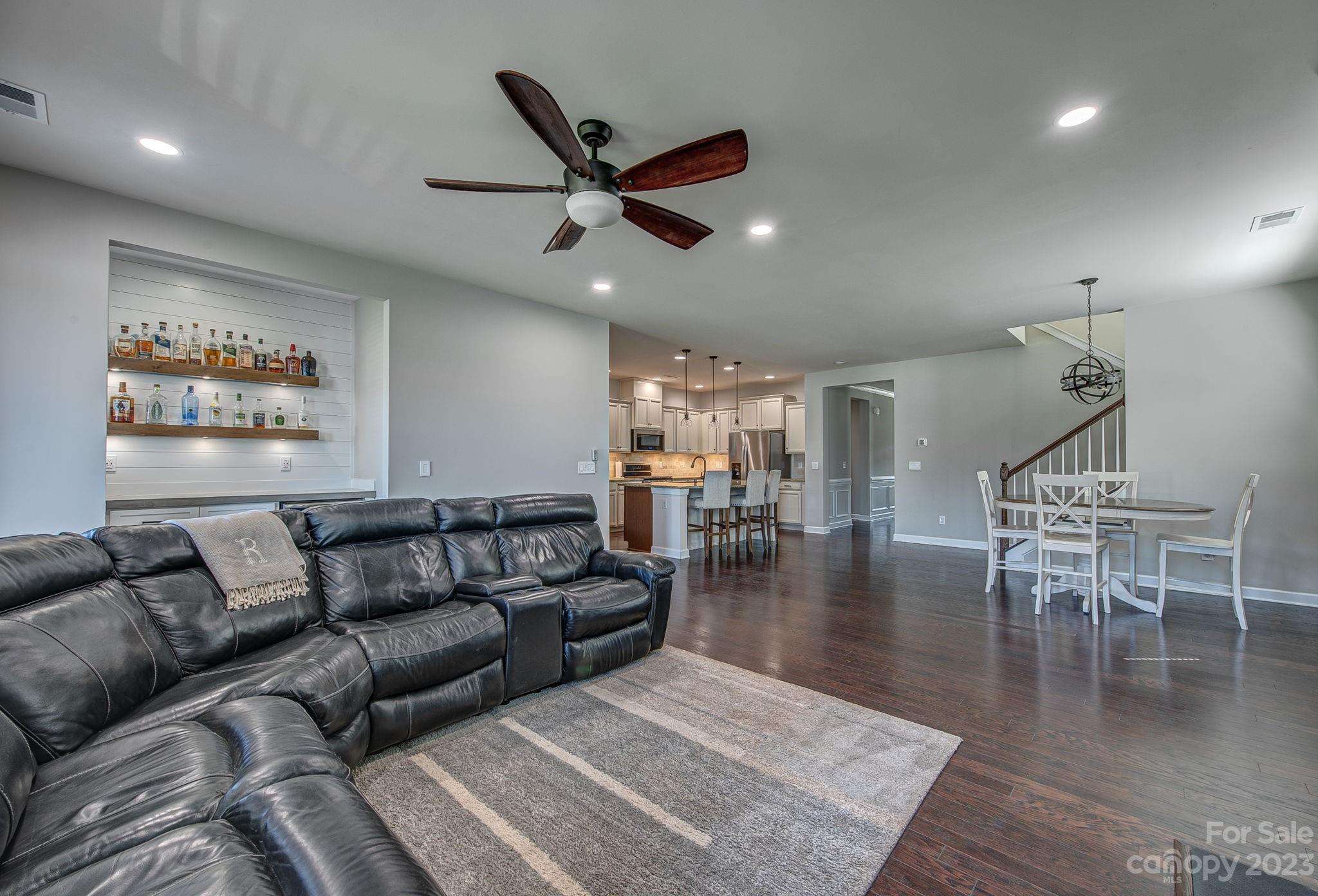 16122 Kelby Cove