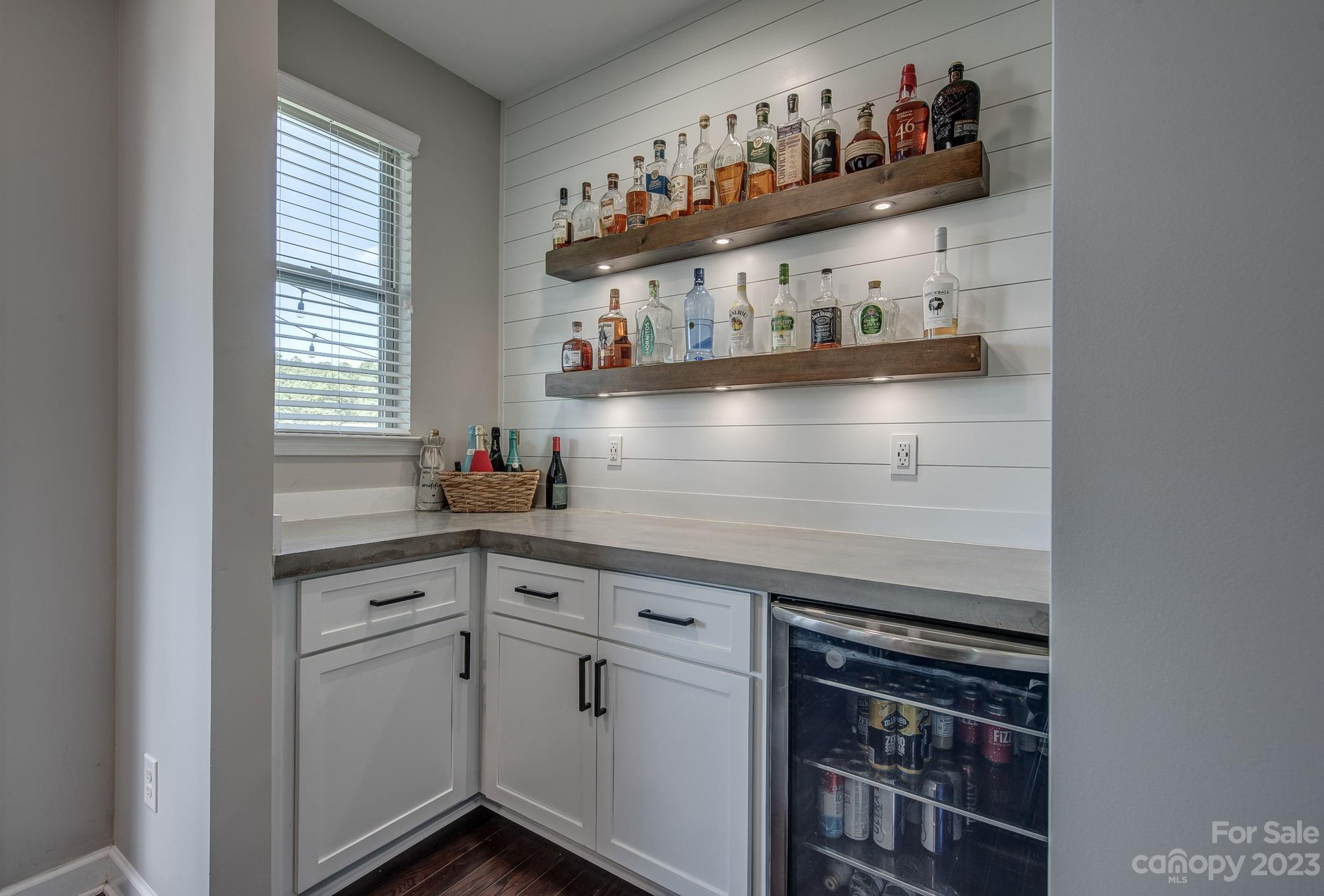 16122 Kelby Cove