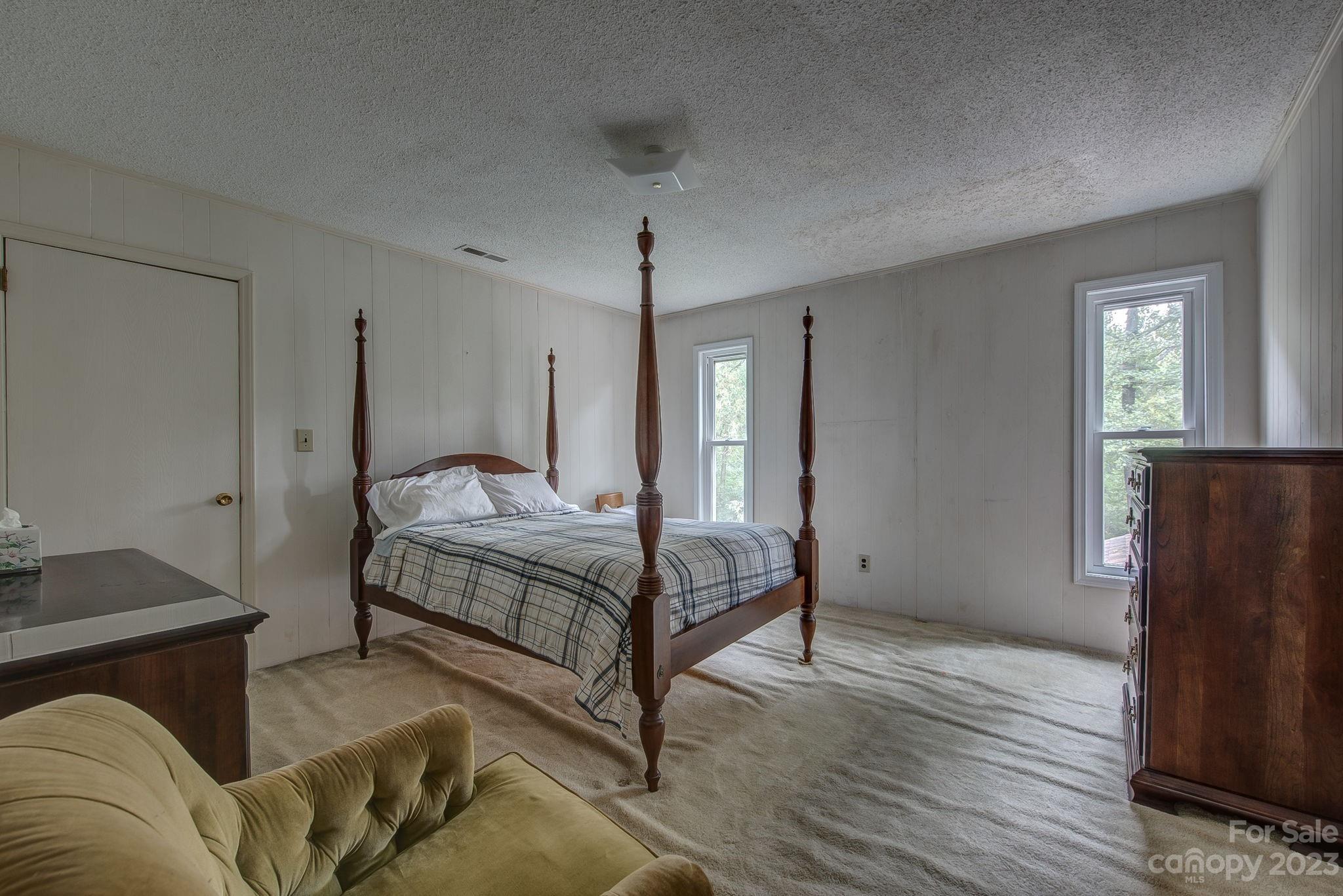 339 Whitethorn Drive