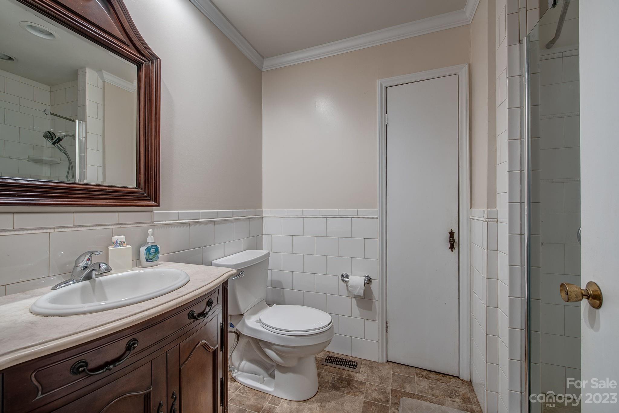 339 Whitethorn Drive