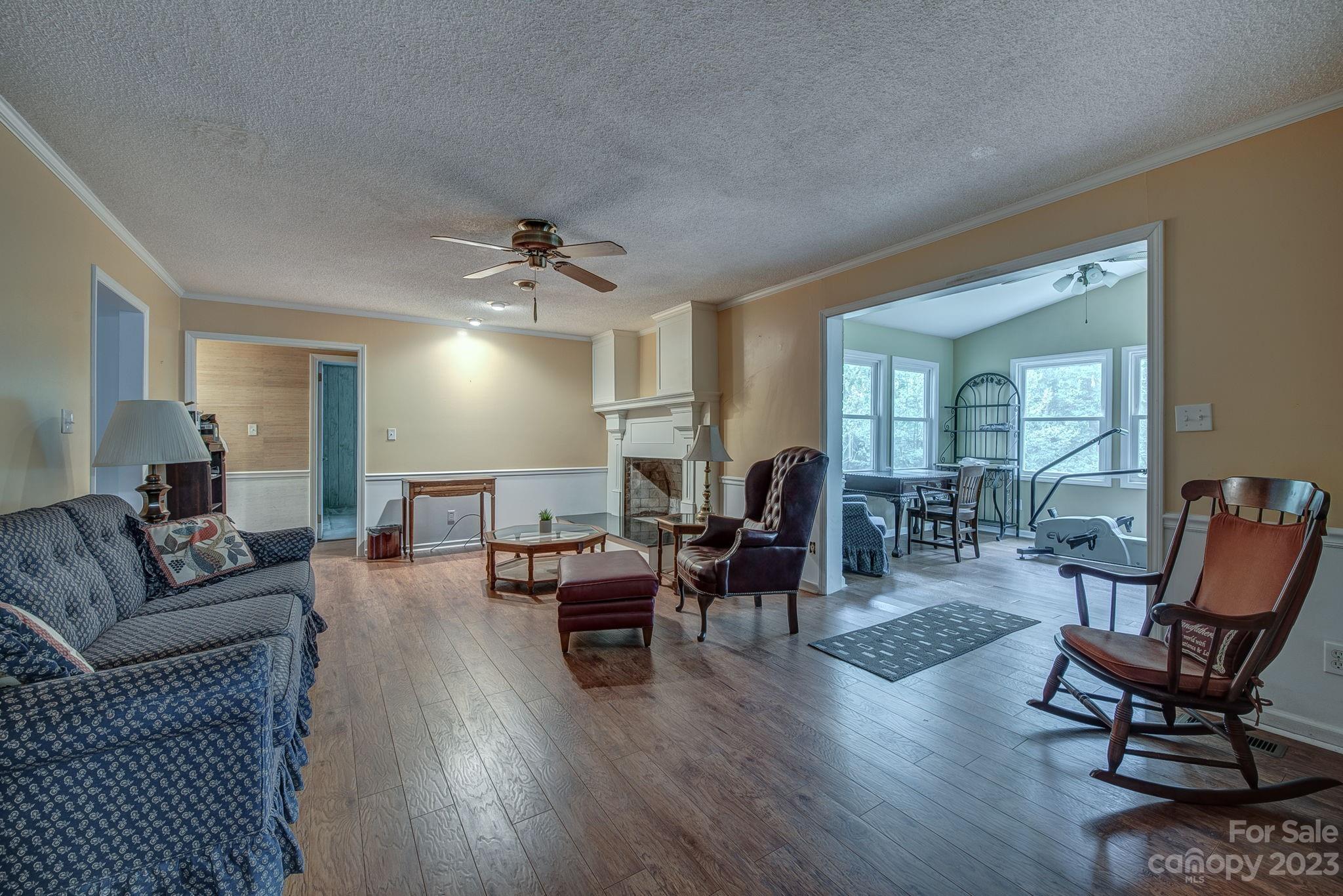 339 Whitethorn Drive