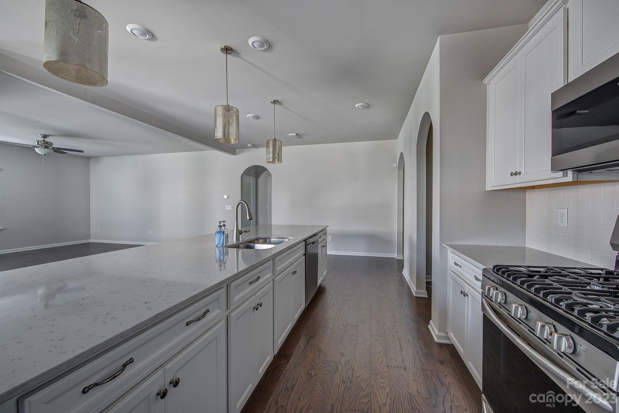 3406 Southern Red Oak Lane