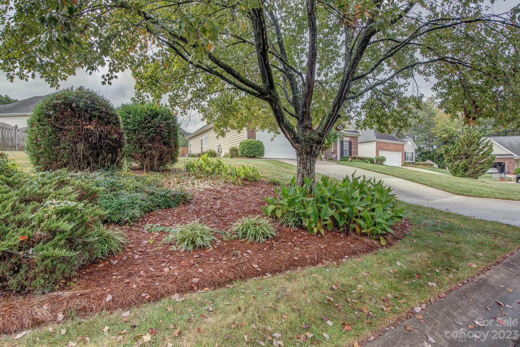 1621 Iverness Court