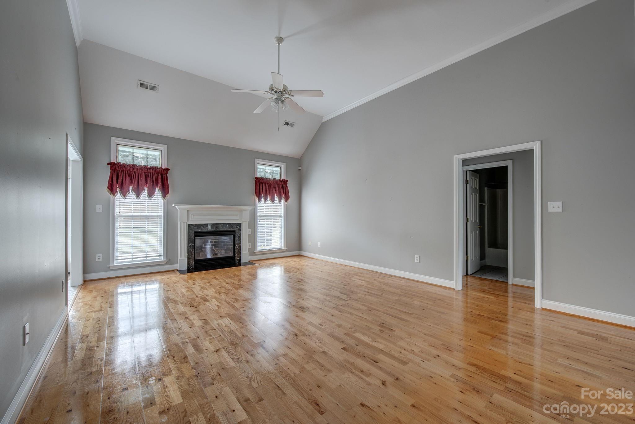 1621 Iverness Court