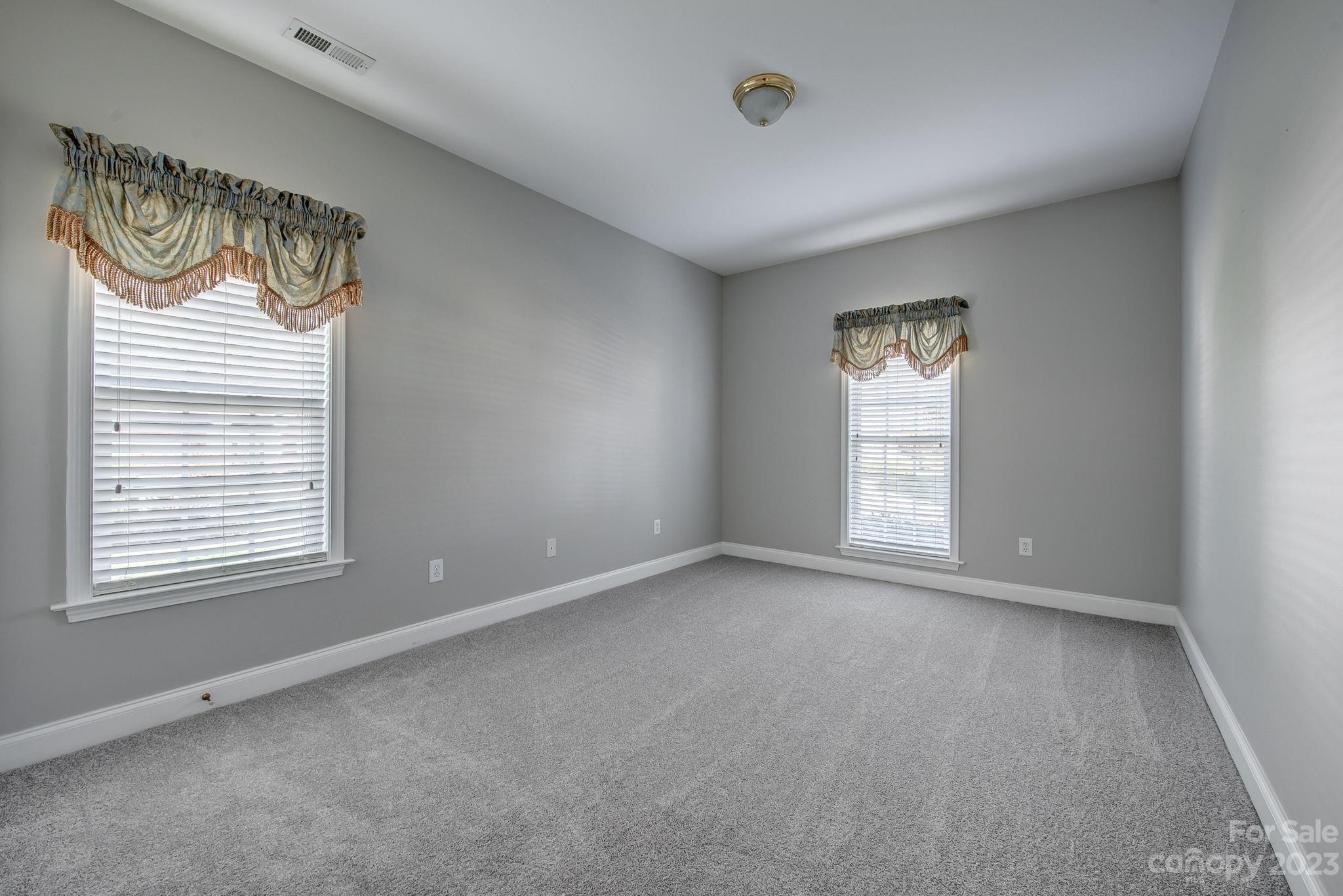 1621 Iverness Court