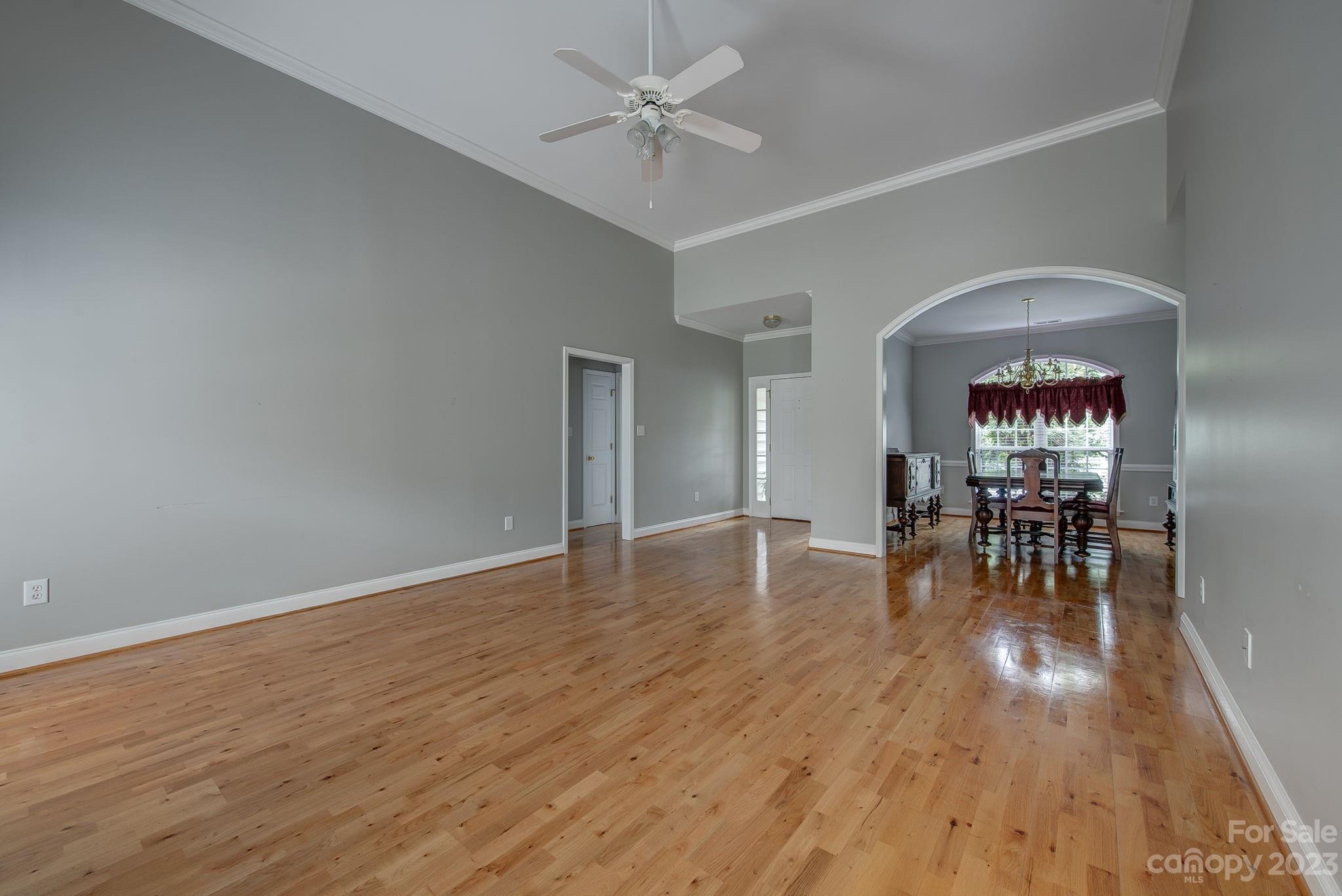 1621 Iverness Court