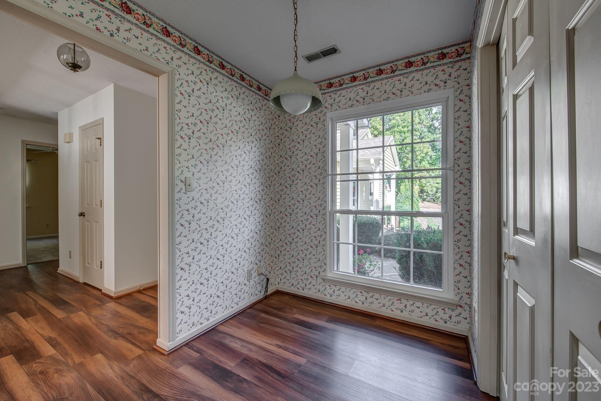 1662 Robins Nest Court Unit: B