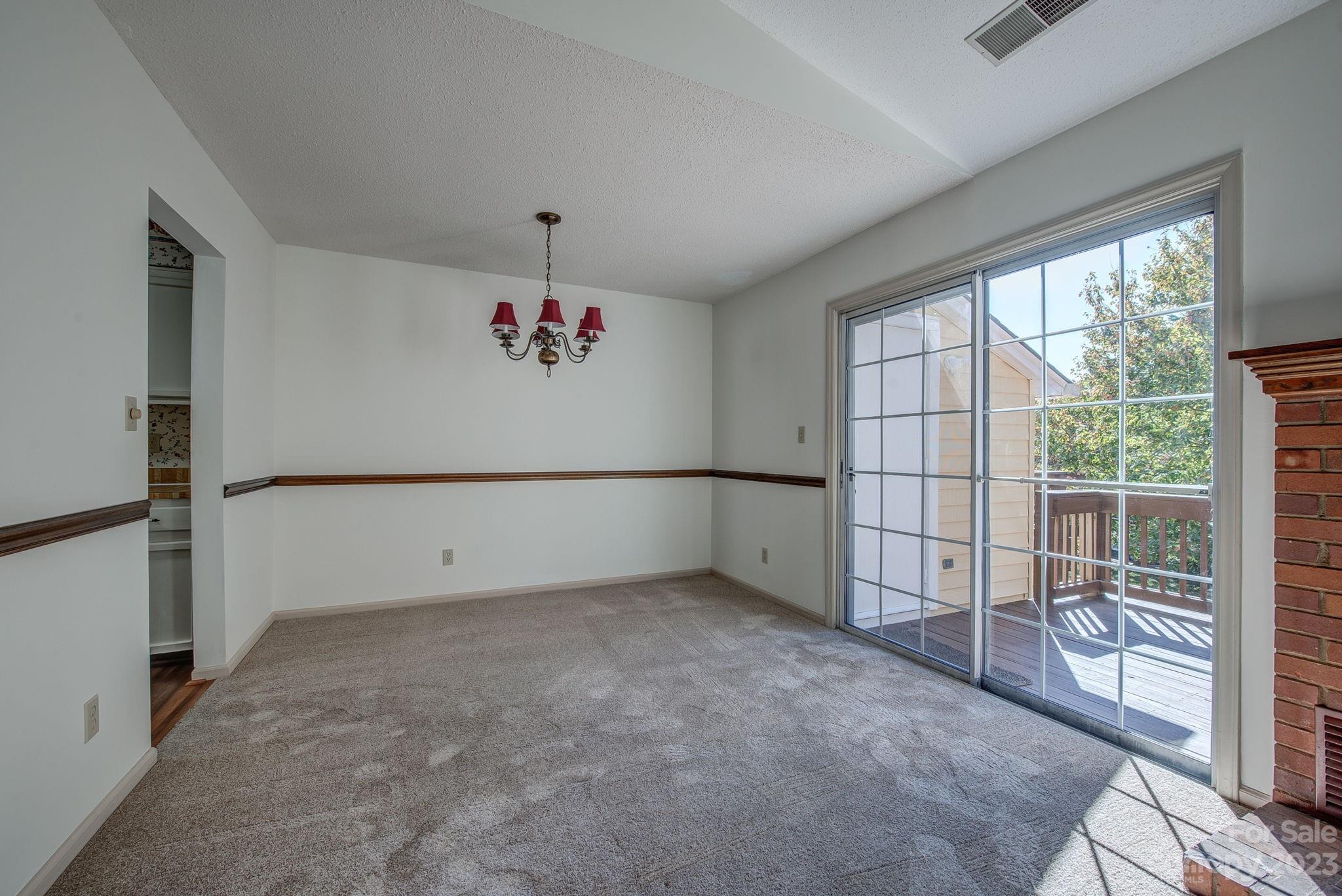 1662 Robins Nest Court Unit: B