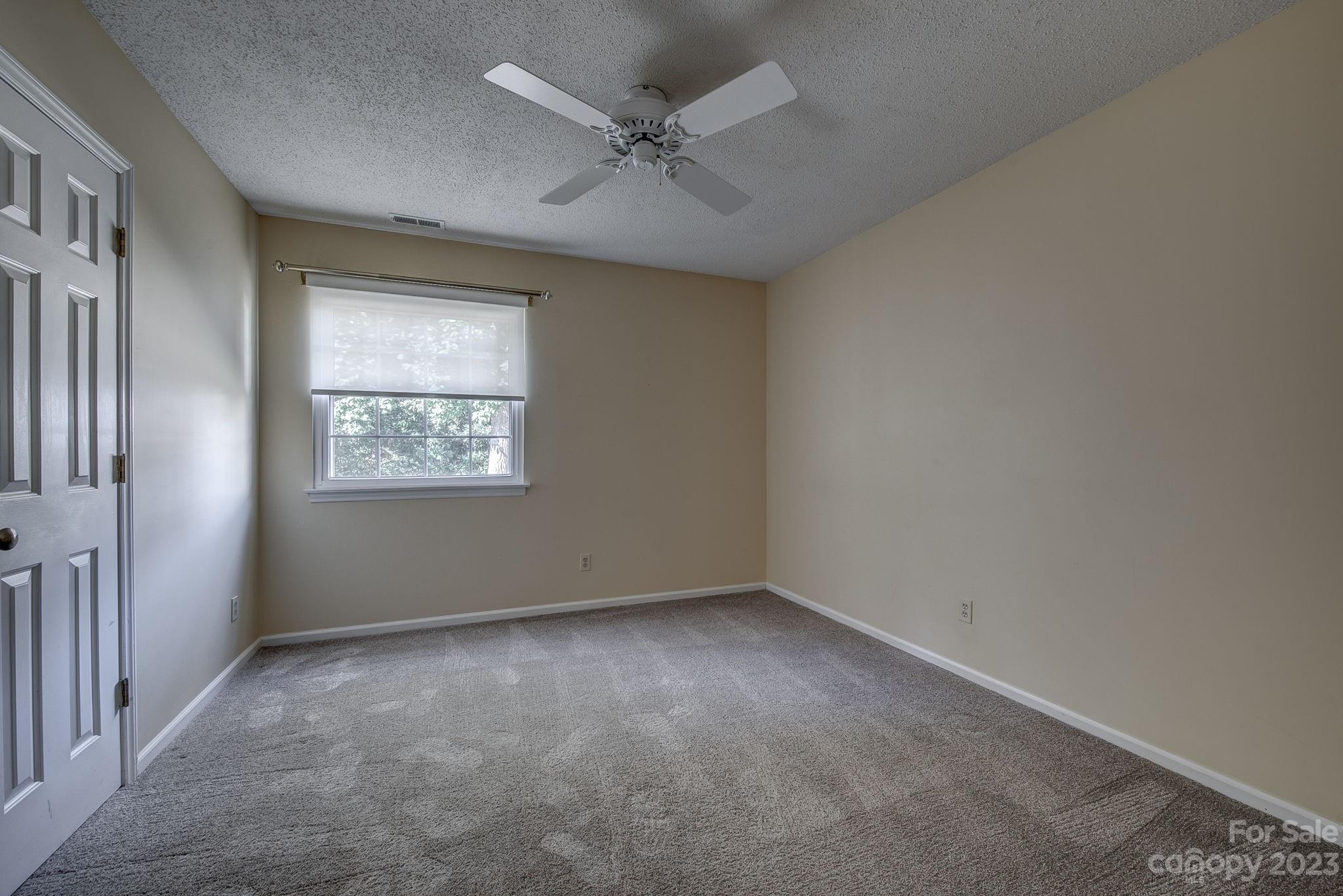 1662 Robins Nest Court Unit: B